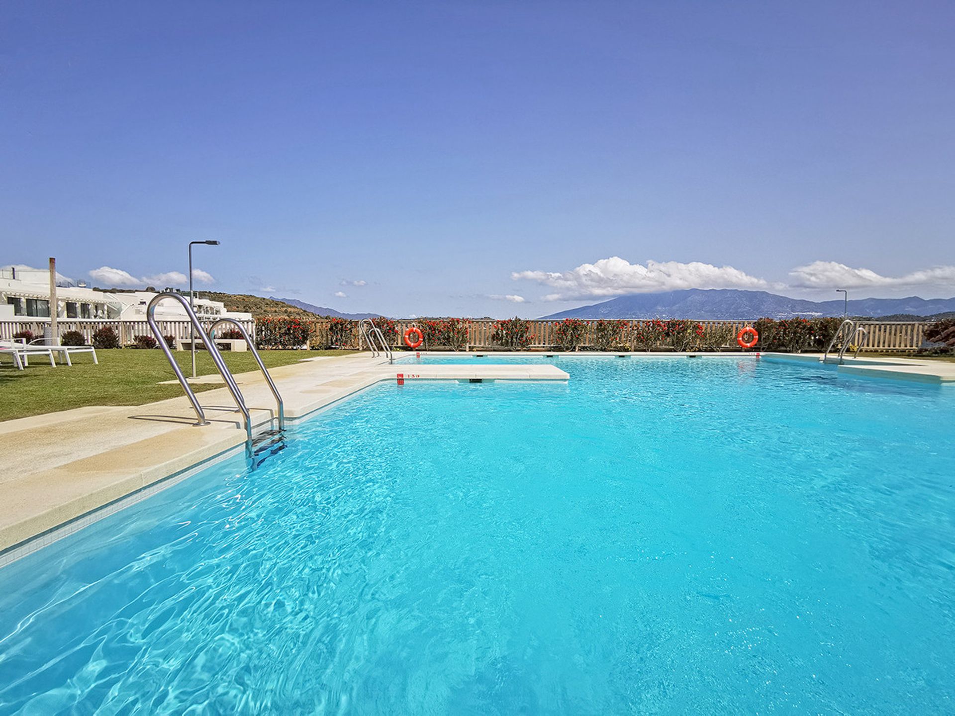 Кондоминиум в Las Lagunas de Mijas, Andalucía 10713777