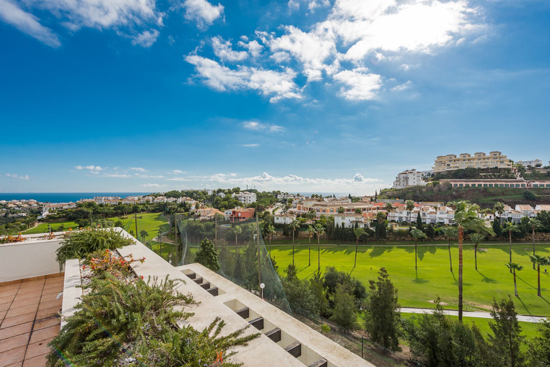 Condominio nel Fuengirola, Andalusia 10713967