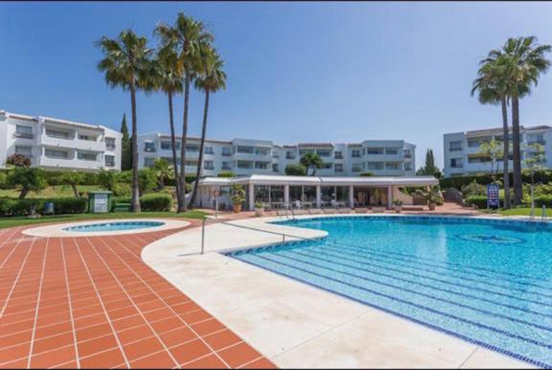 Condominium in Mijas, Andalucía 10714096