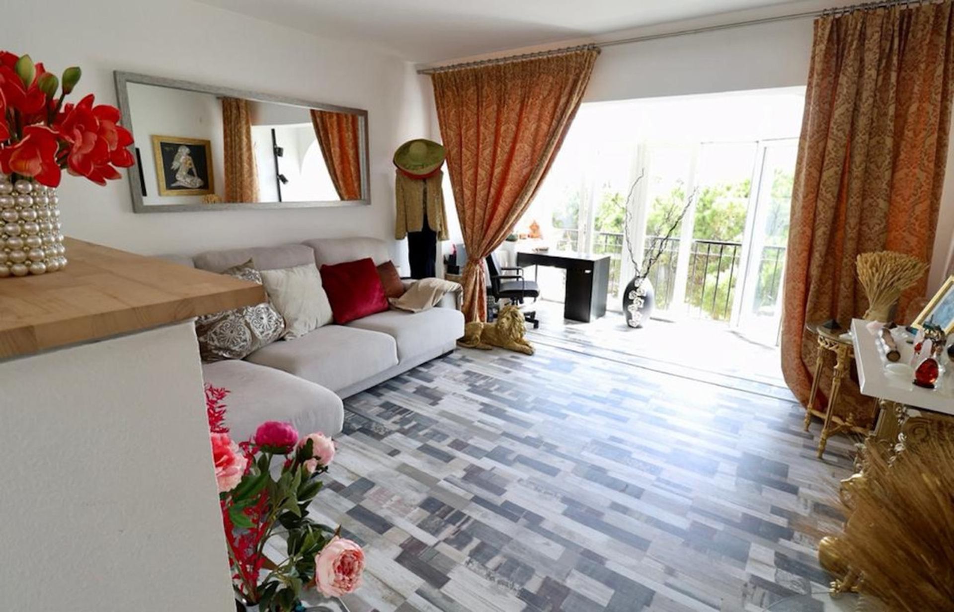 Condominium in Mijas, Andalucía 10714096