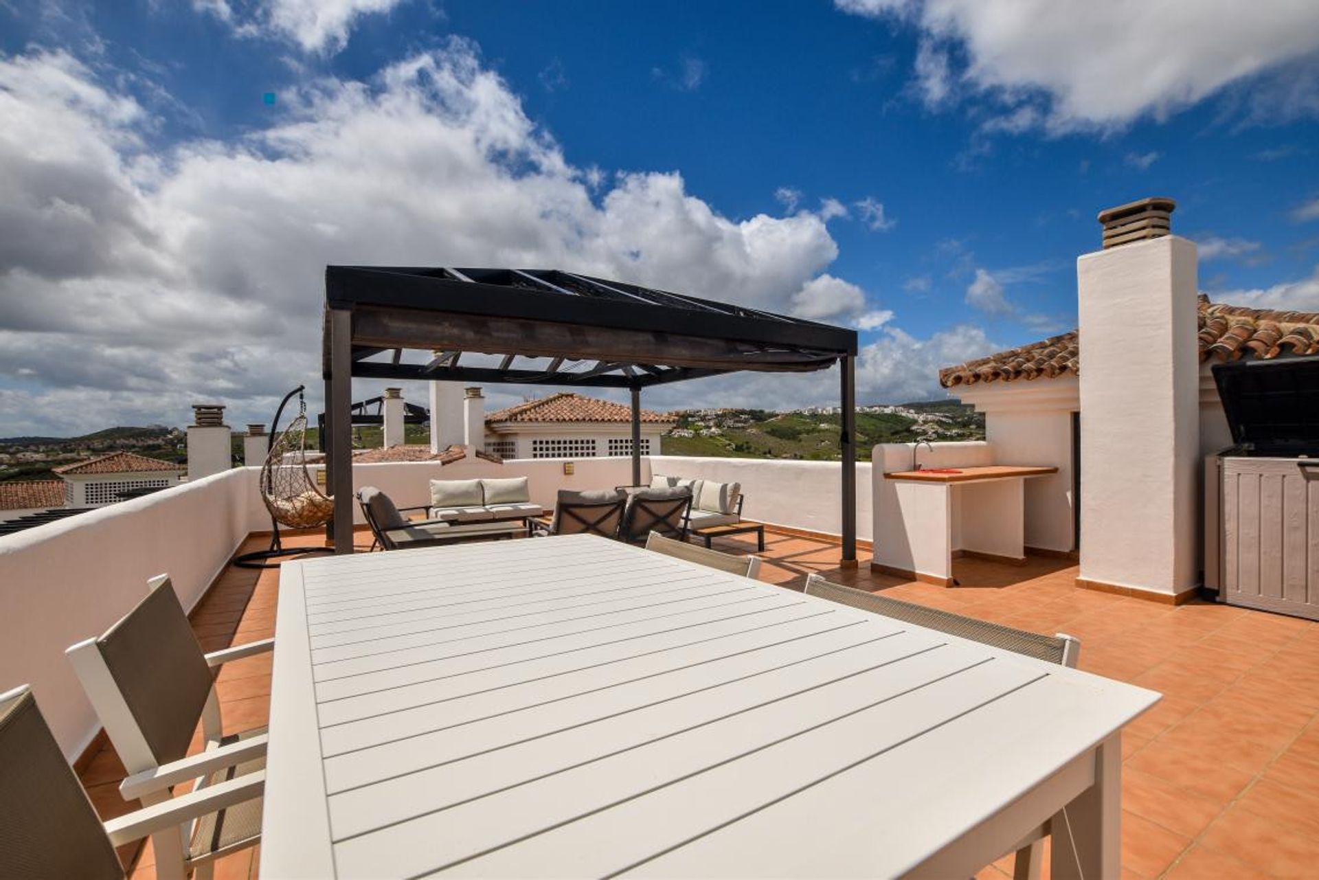 Condominium dans San Luis de Sabinillas, Andalousie 10714222