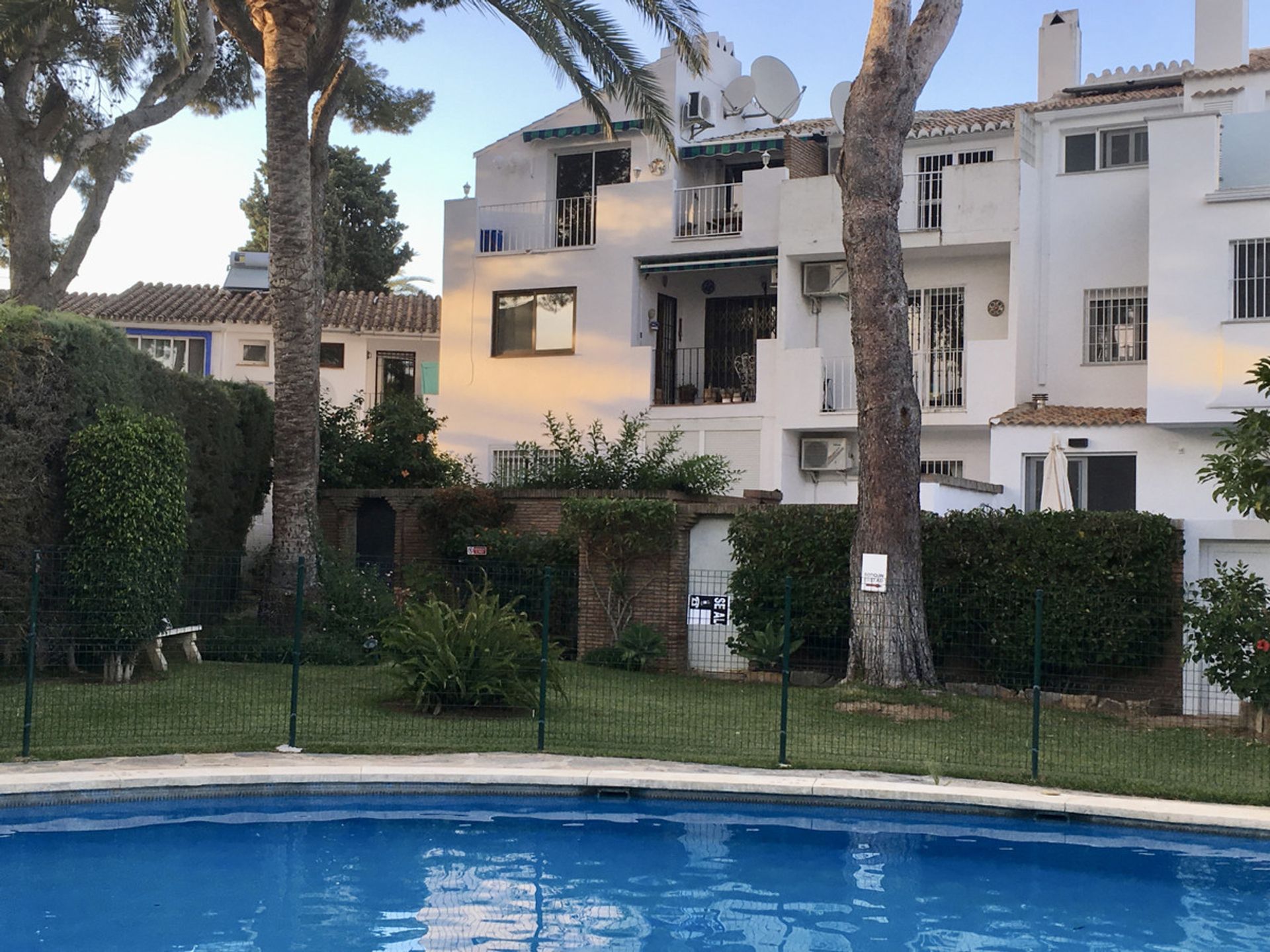 Квартира в Las Lagunas de Mijas, Andalucía 10714277