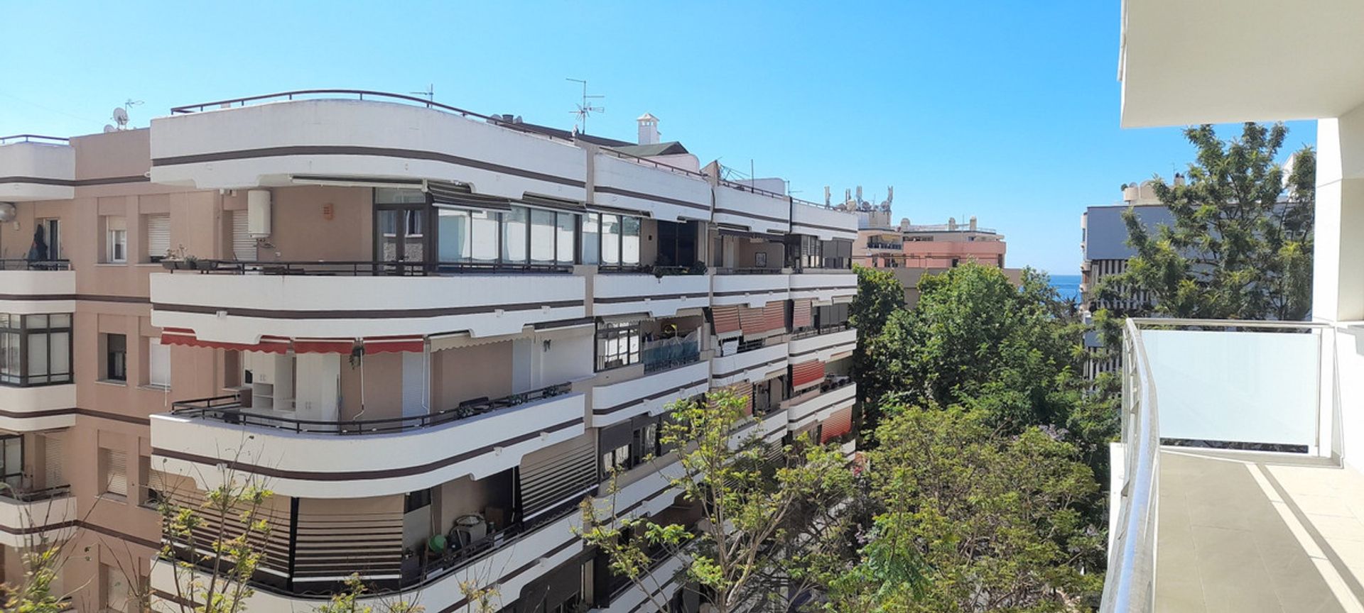 Condominium in El Angel, Andalusia 10714396