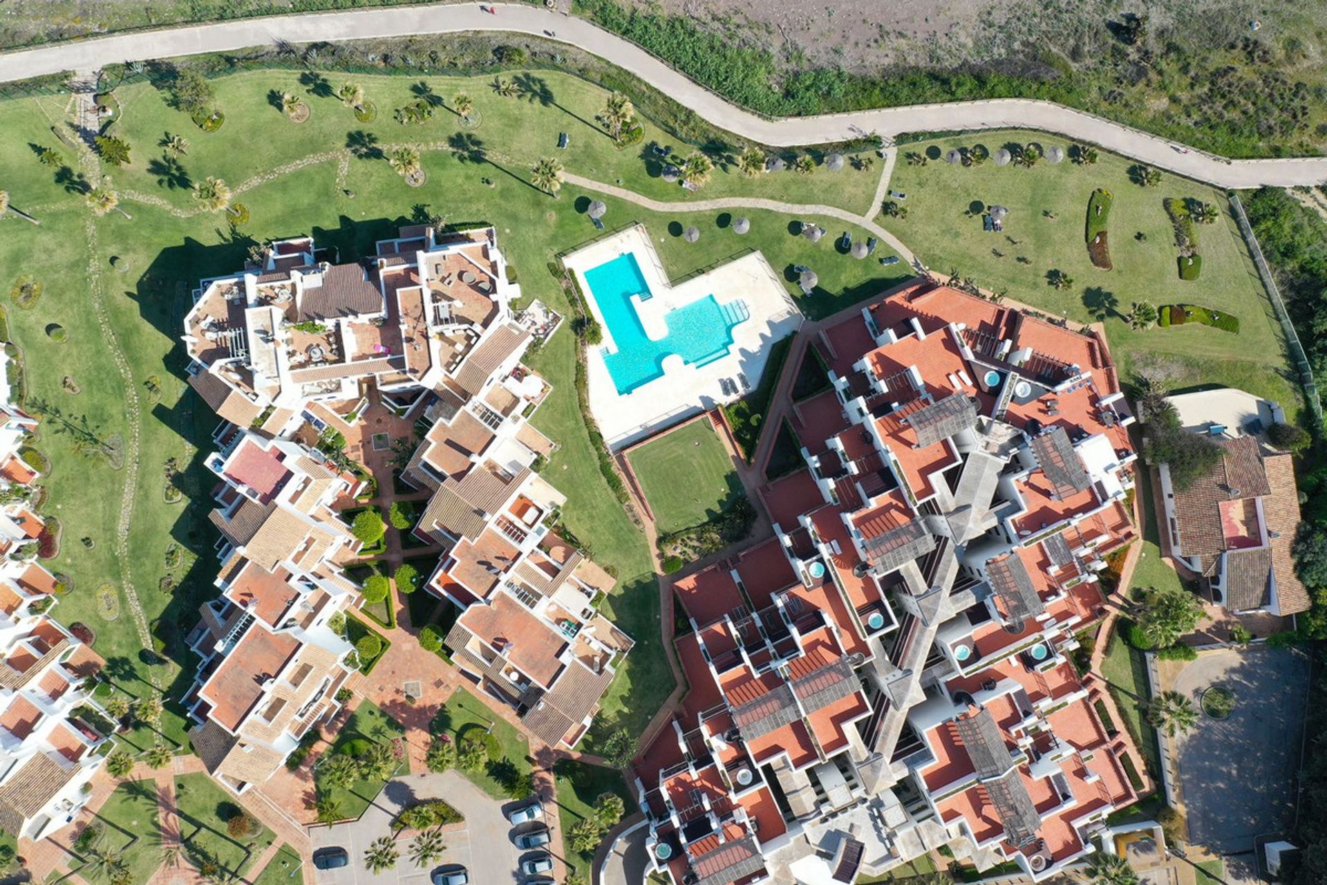 Condominium in Casares, Andalucía 10714482