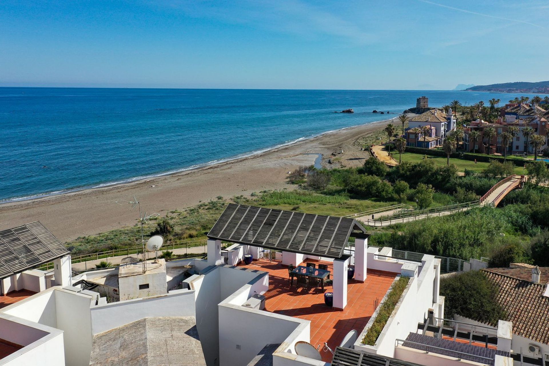 Condominium in Casares, Andalucía 10714482