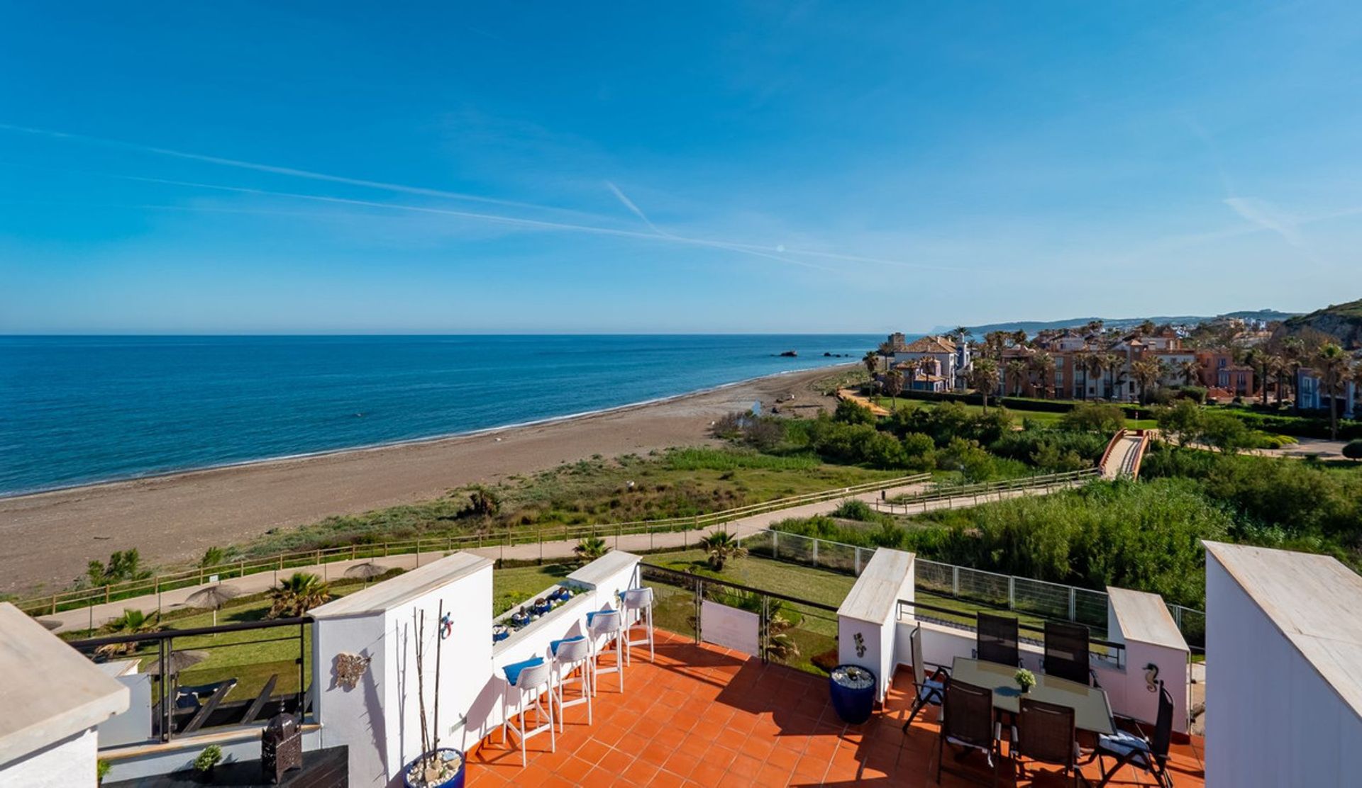 Condominium in Casares, Andalucía 10714482