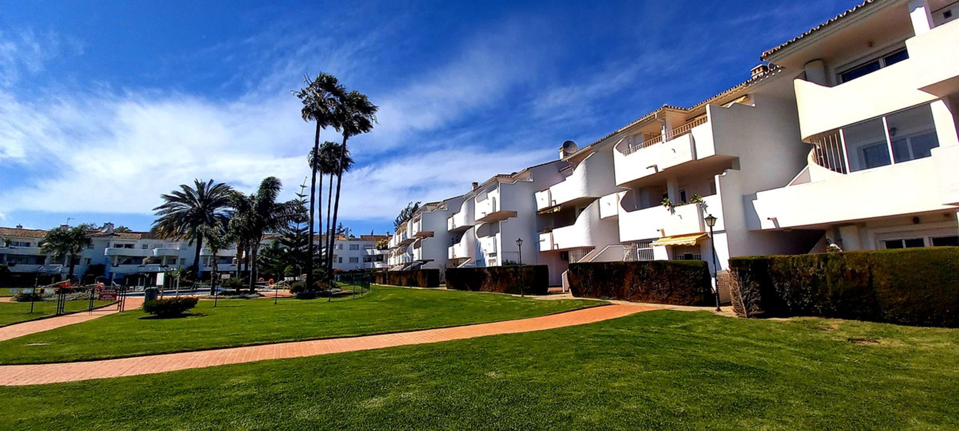 Condominium dans Fuengirola, Andalousie 10714540