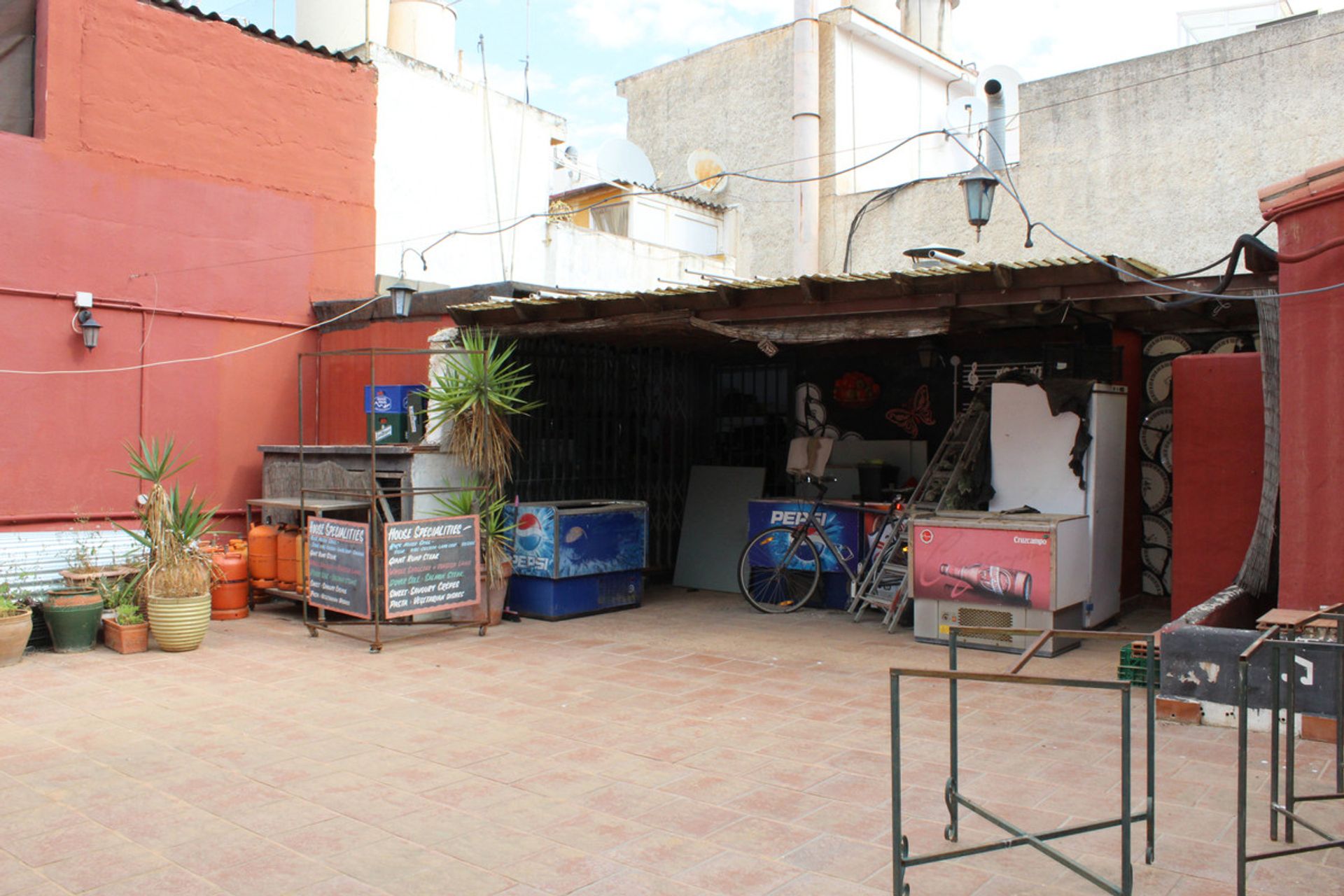 Industrial en Las Lagunas de Mijas, Andalucía 10714563