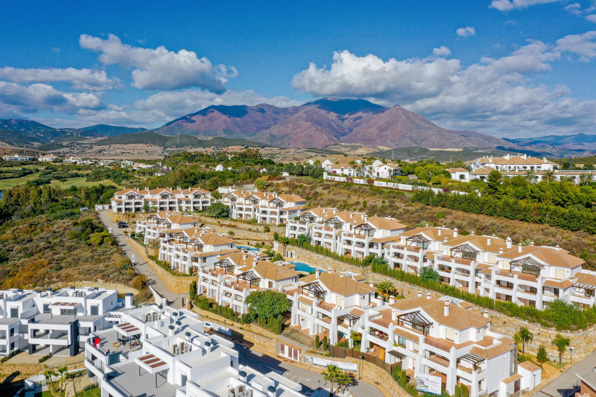 Condominium in San Luis de Sabinillas, Andalusia 10714682