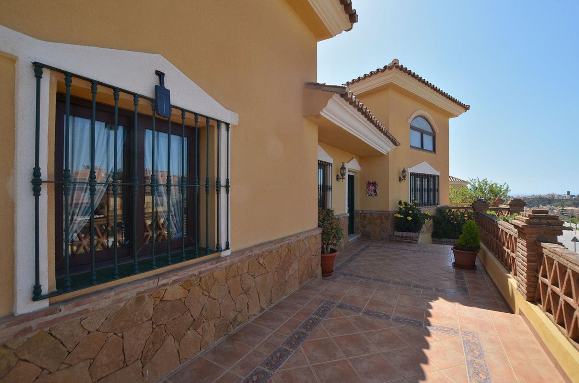 House in Arroyo de la Miel, Andalusia 10714687