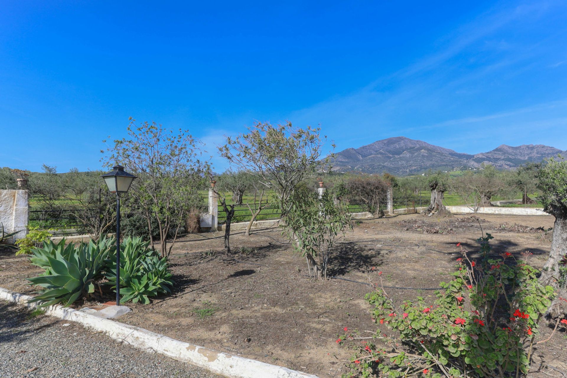 rumah dalam Casarabonela, Andalucía 10714825