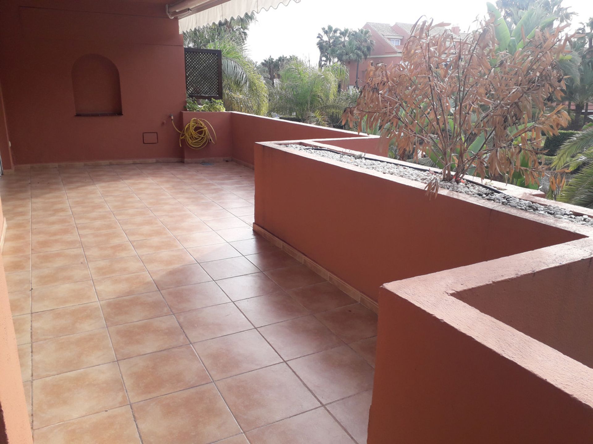 Condominium in El Angel, Andalusia 10714830