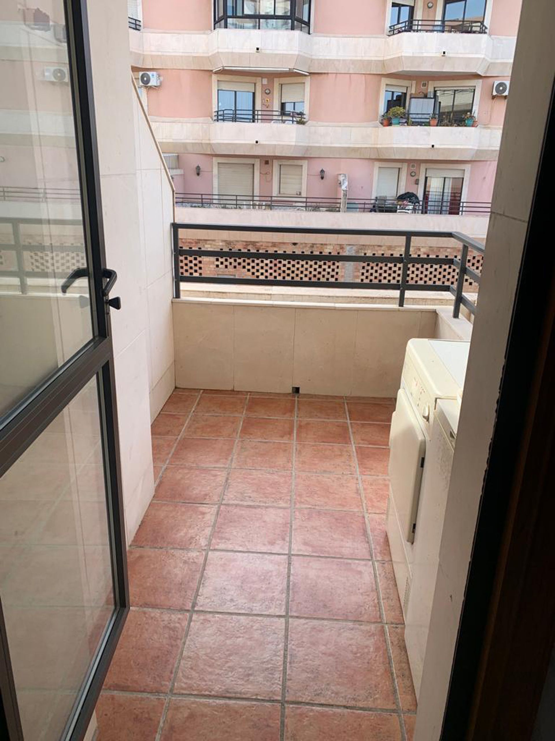 Condominio en San Luis de Sabinillas, Andalucía 10714836