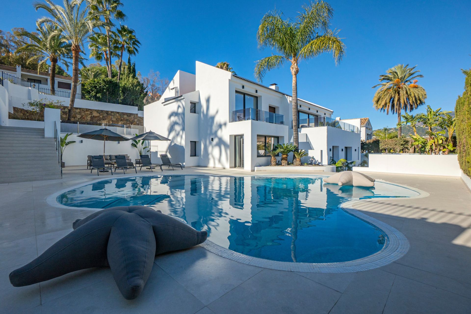 Talo sisään Marbella, Andalucía 10714954