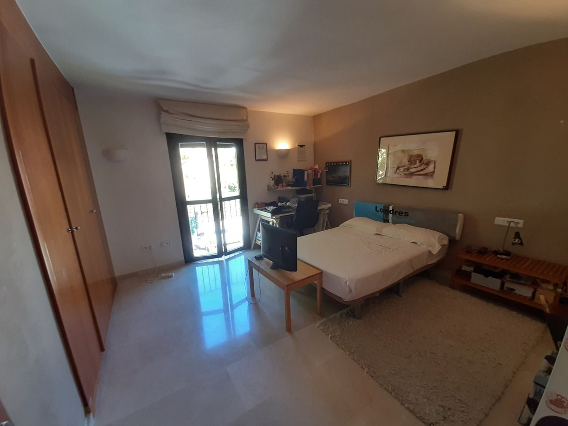 Condominium in Estepona, Andalusia 10715192