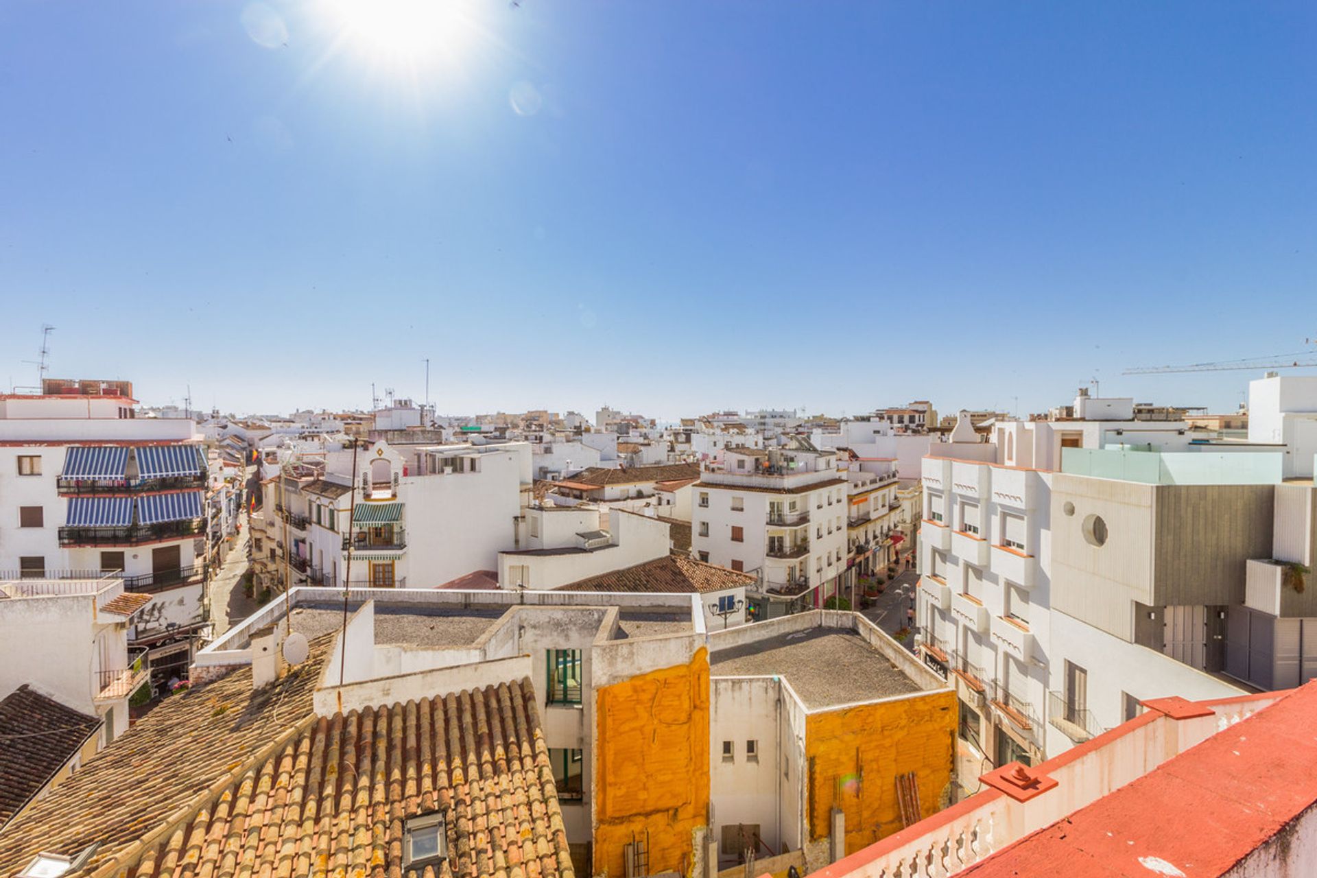 Industrial en Estepona, Andalucía 10715459