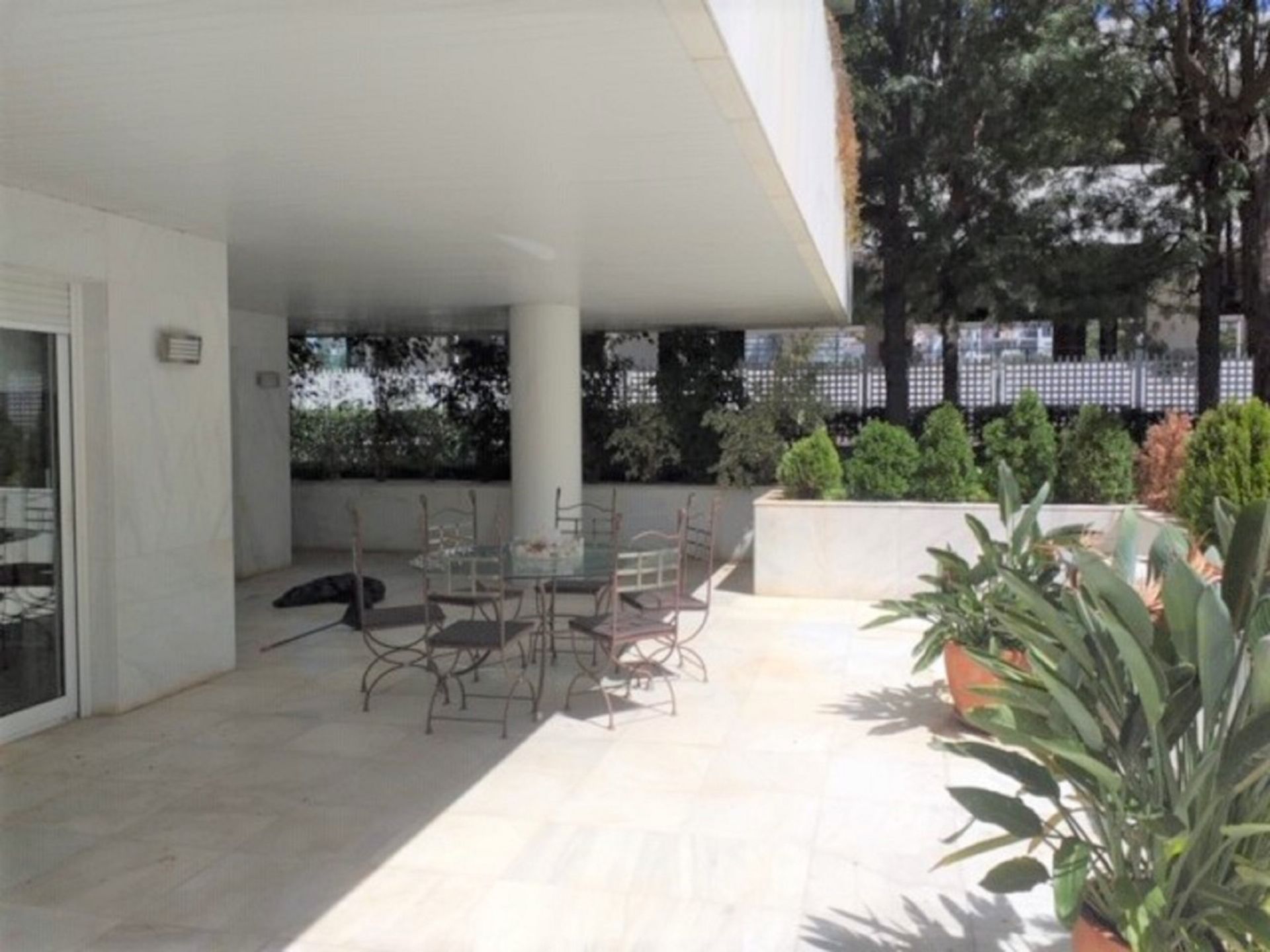 Condominium in Marbella, Andalucía 10715863