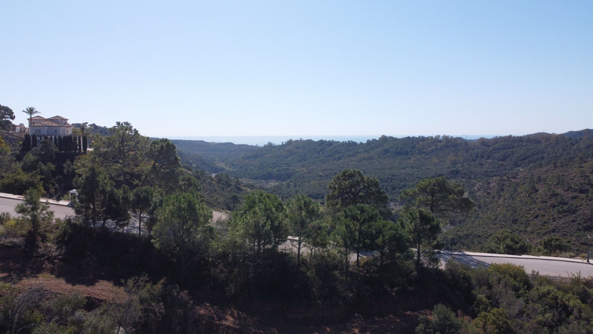 Land in Benahavís, Andalucía 10715919