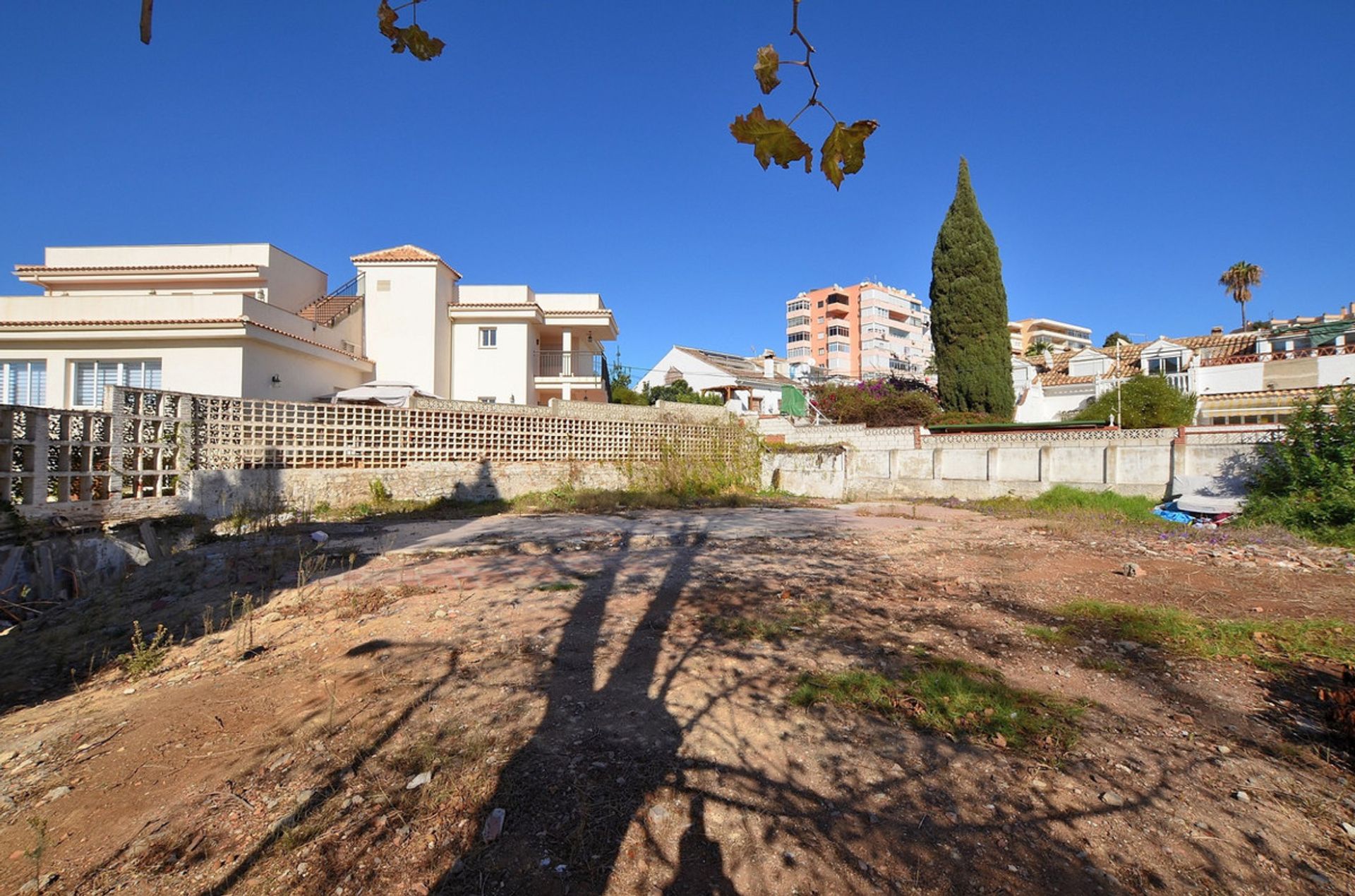 Land in Benalmádena, Andalucía 10716080