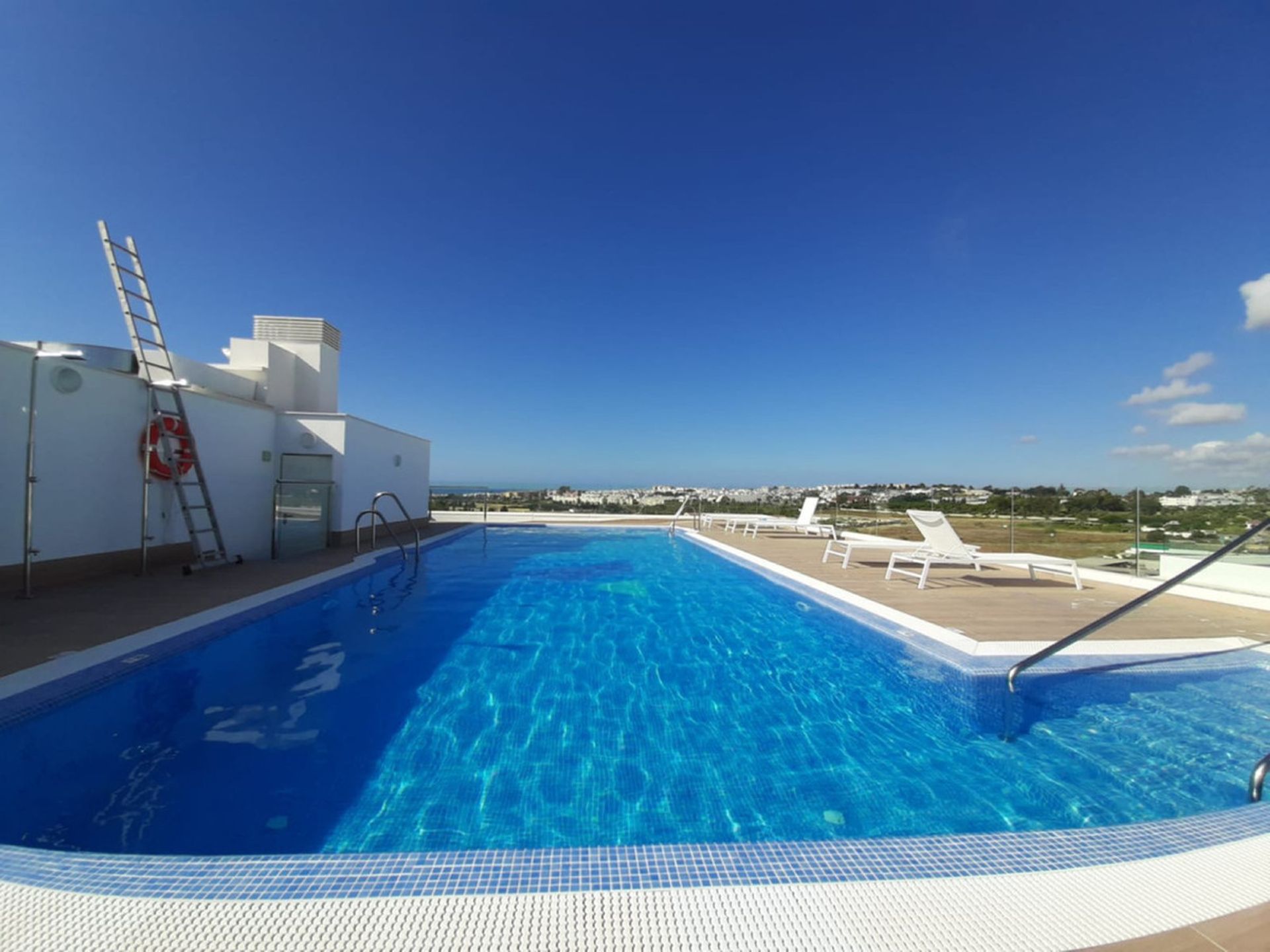 Kondominium dalam Alhaurín de la Torre, Andalucía 10716319