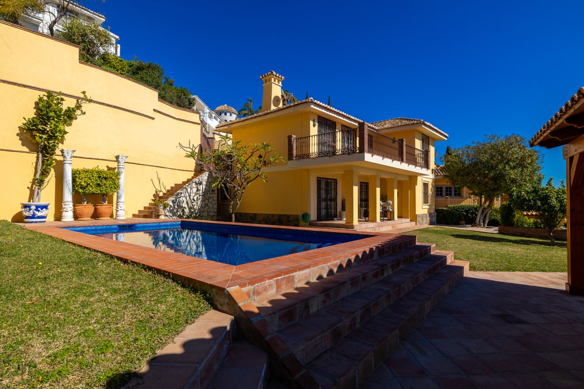 House in Santa Fe de los Boliches, Andalusia 10716555