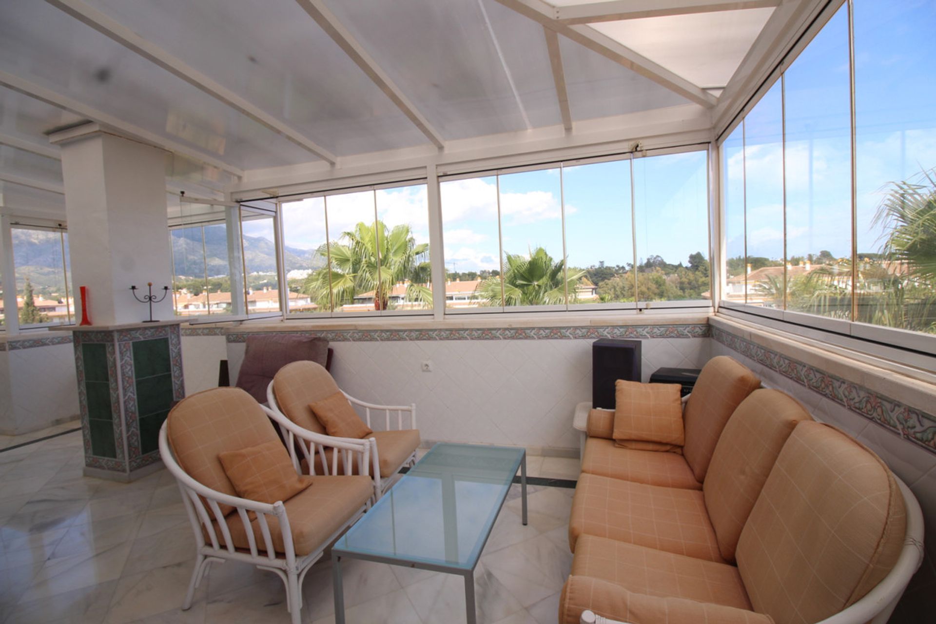 Condominium in Marbella, Andalucía 10716670