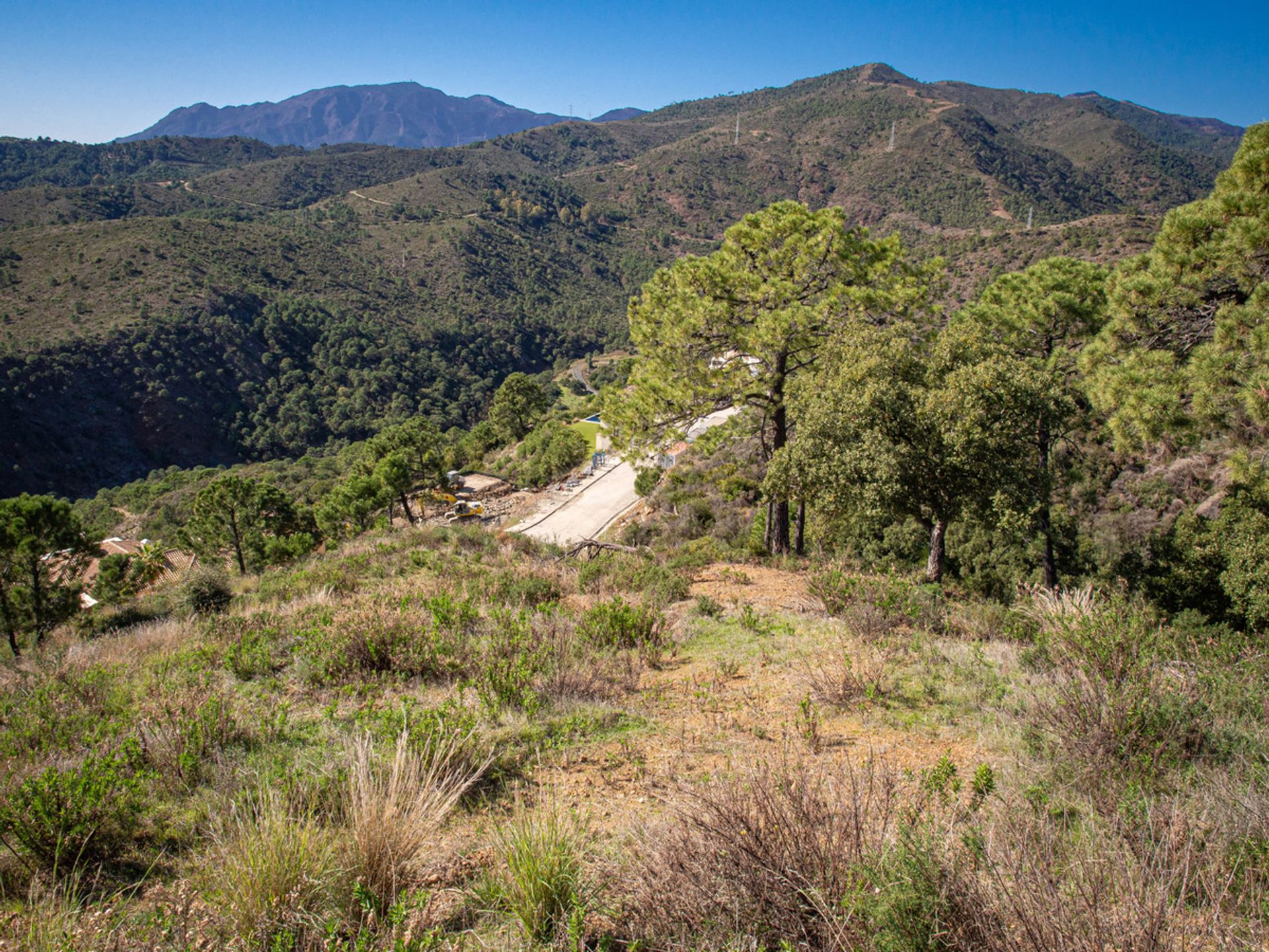 土地 在 Benahavís, Andalucía 10716721