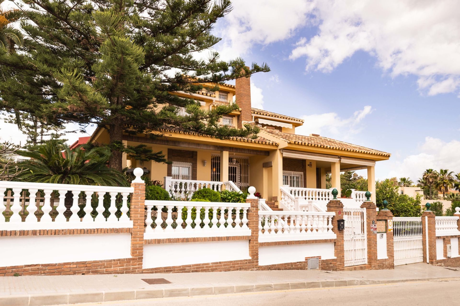 σπίτι σε Alhaurín de la Torre, Andalucía 10716738