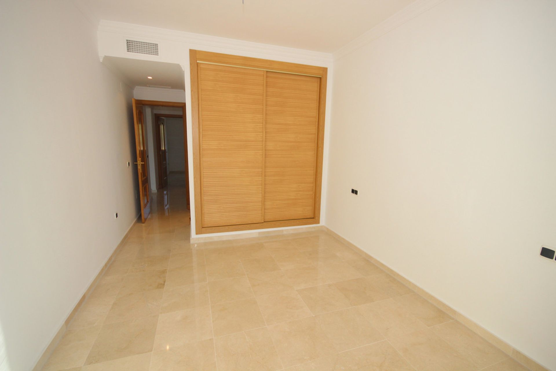 Condominium in Ojen, Andalusia 10716834