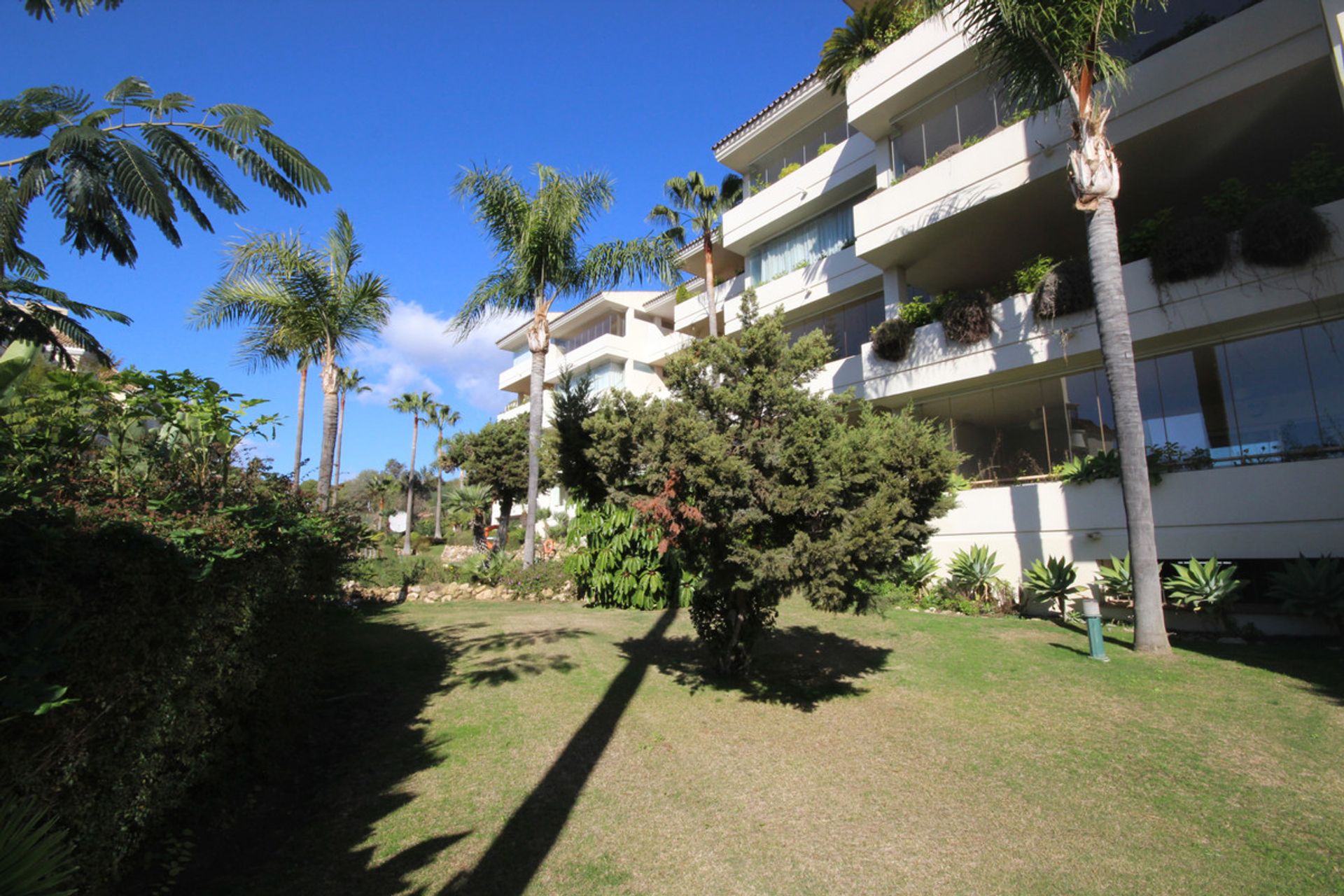 Condominium in Ojen, Andalusia 10716834