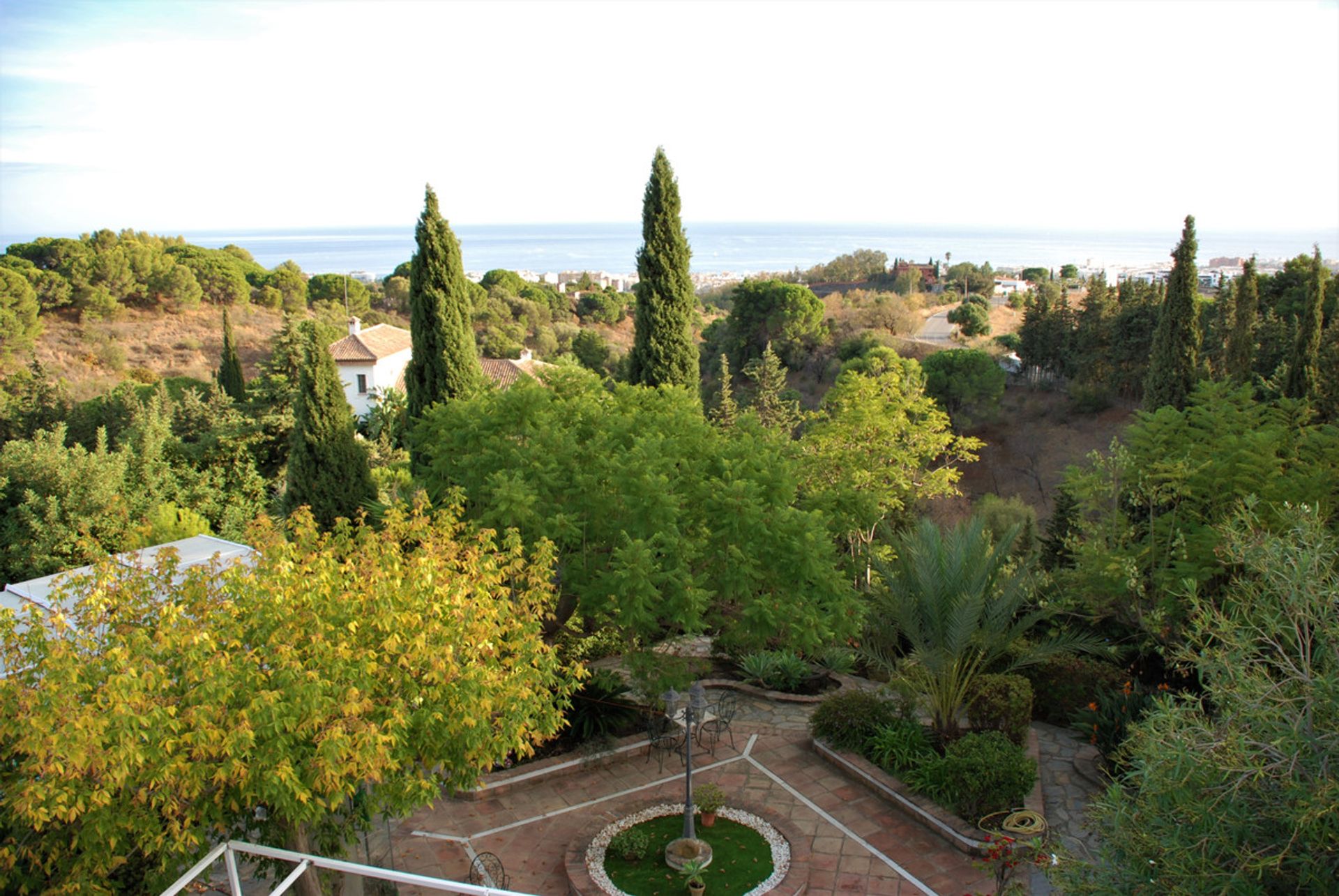 rumah dalam Estepona, Andalusia 10716876