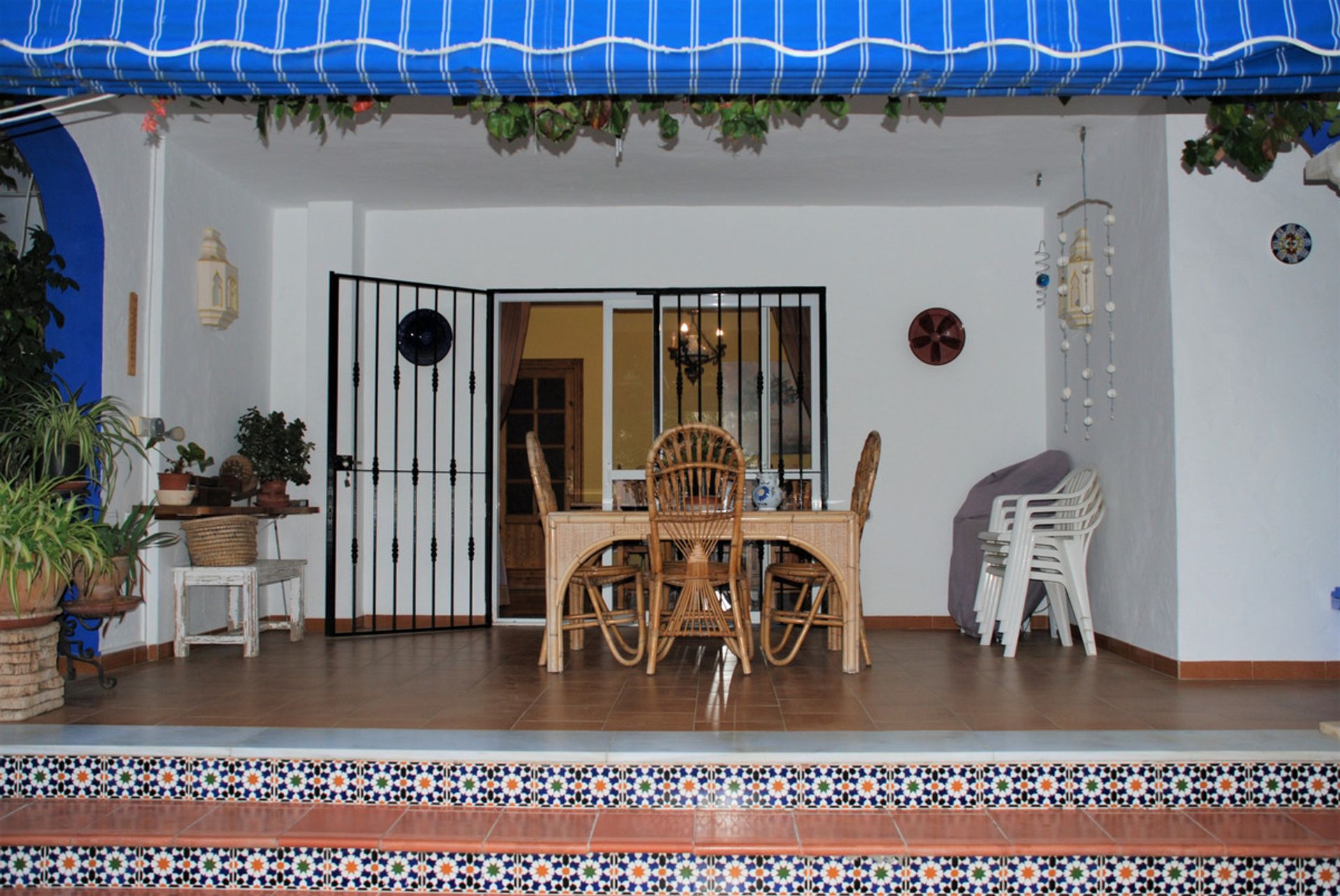 rumah dalam Estepona, Andalusia 10716876