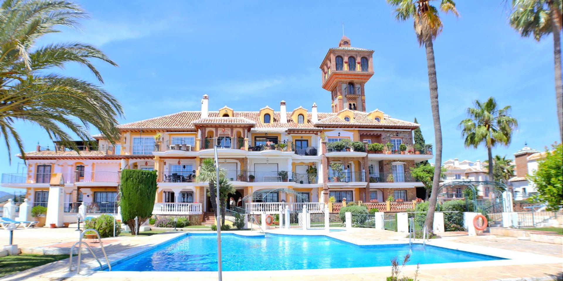 Condominium in Fuengirola, Andalusia 10716988