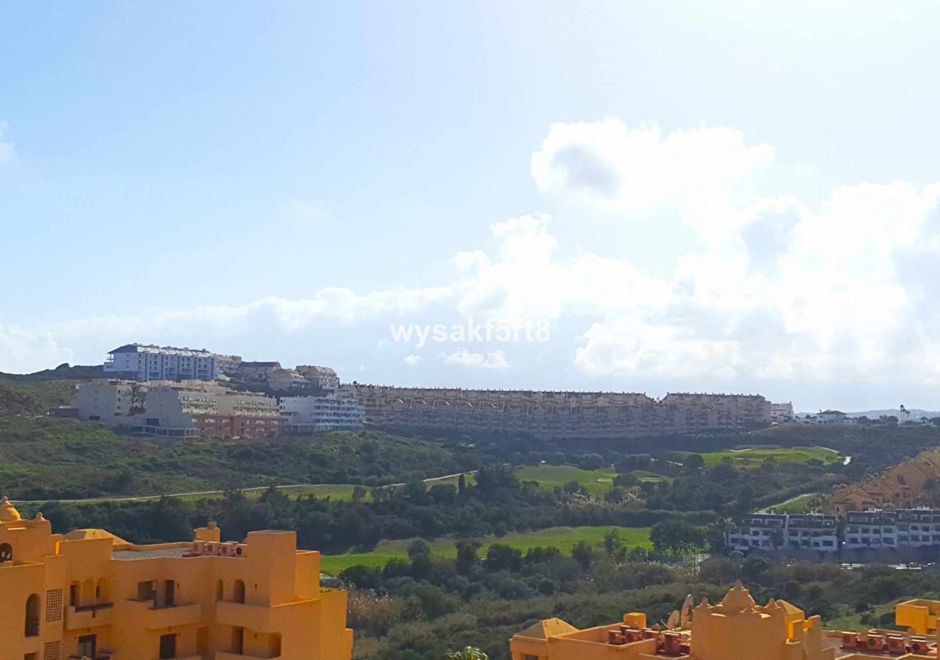 Condominio en La Duquesa, Andalucía 10717103