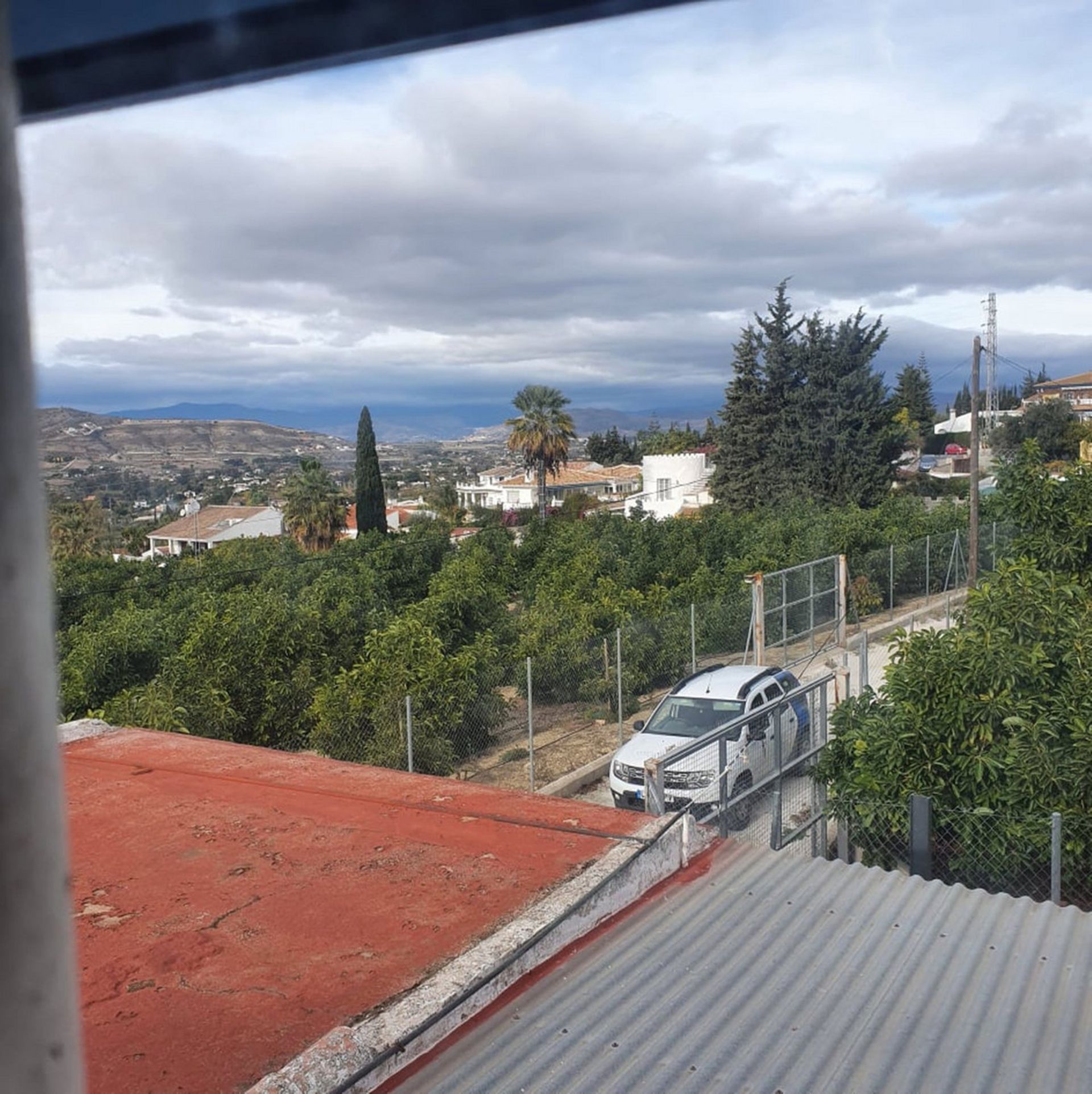 Talo sisään Alhaurín el Grande, Andalucía 10717239