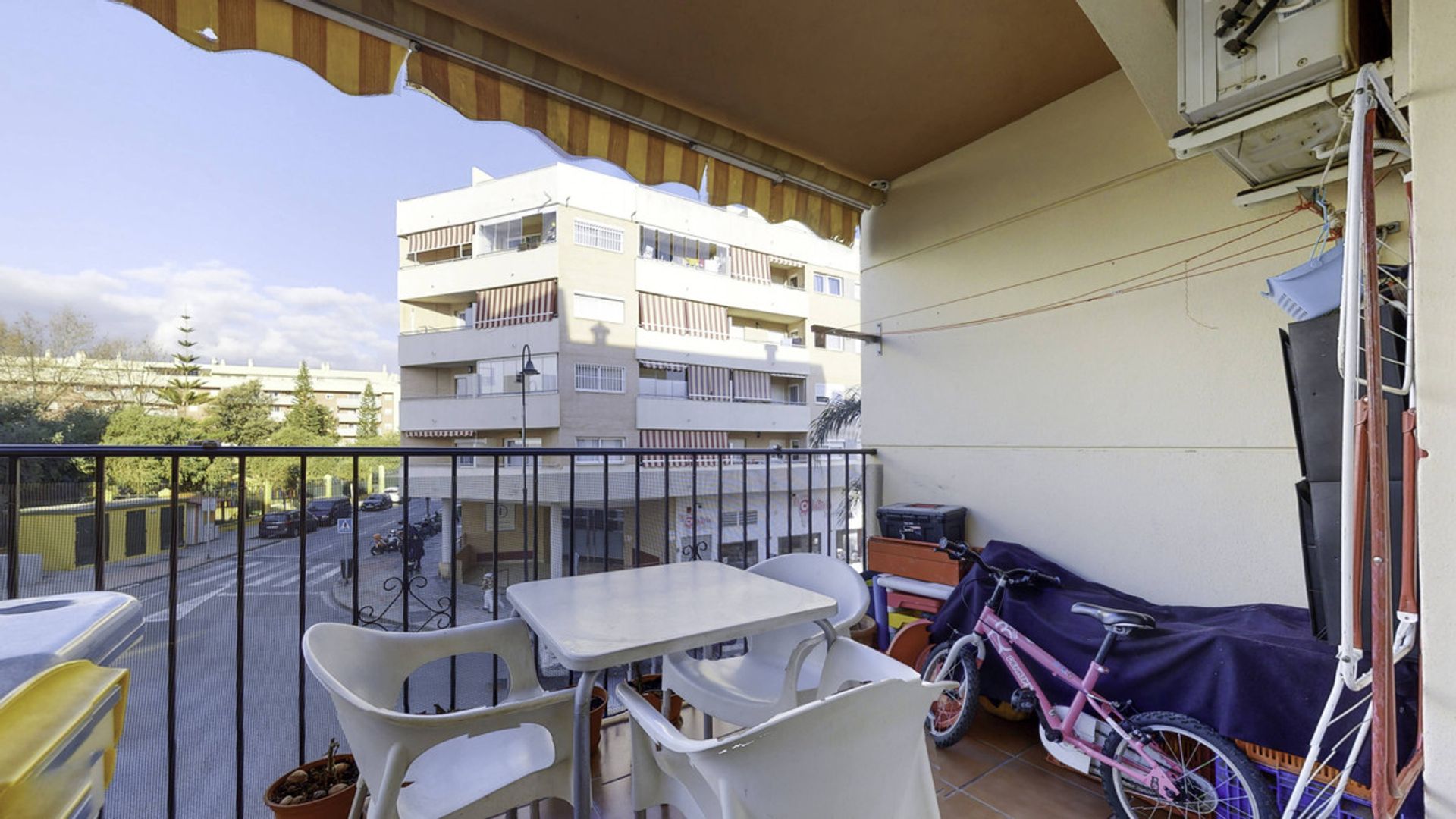 Condominium in Las Lagunas de Mijas, Andalucía 10717329