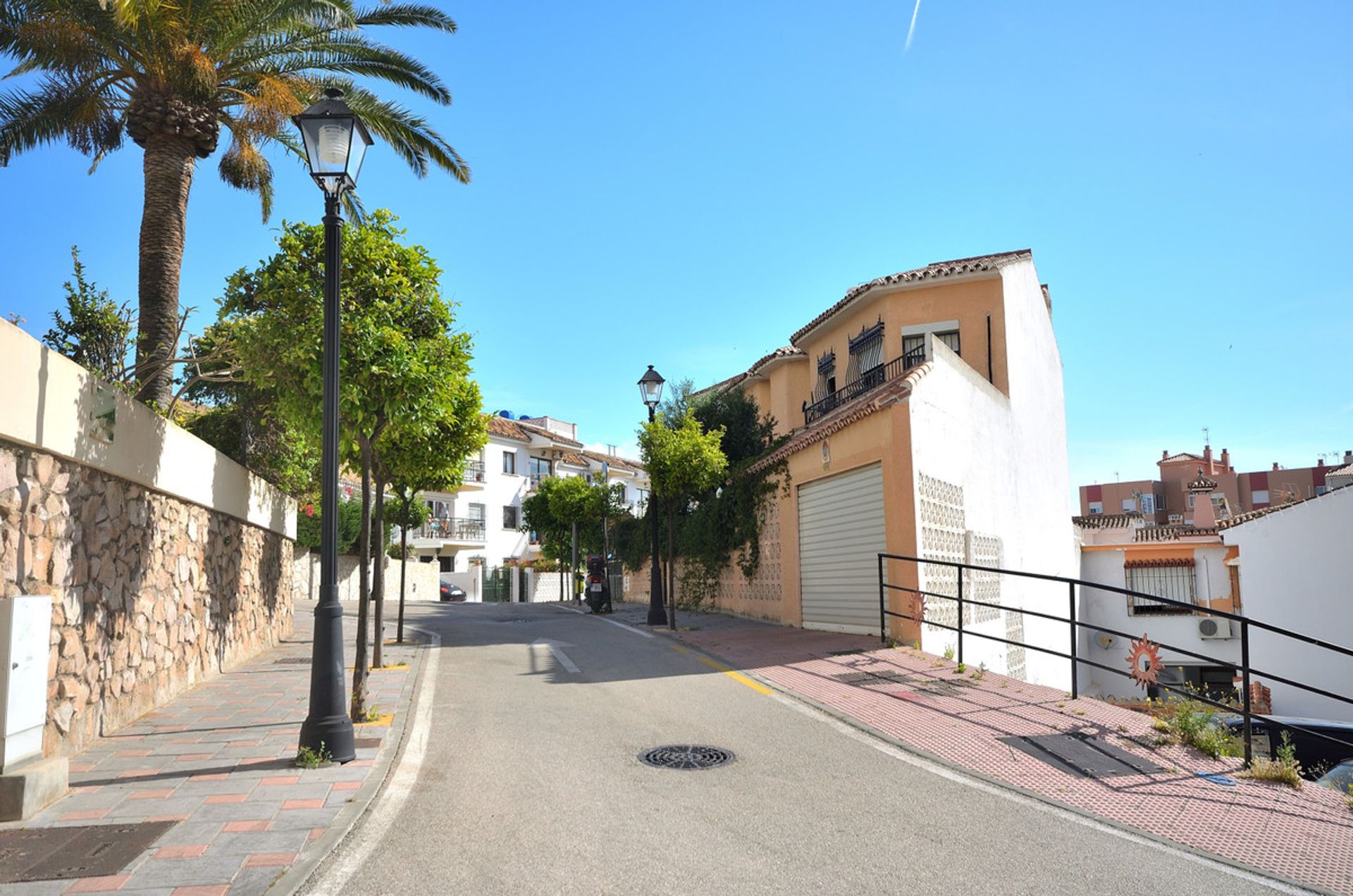 Land in Fuengirola, Andalusië 10717480