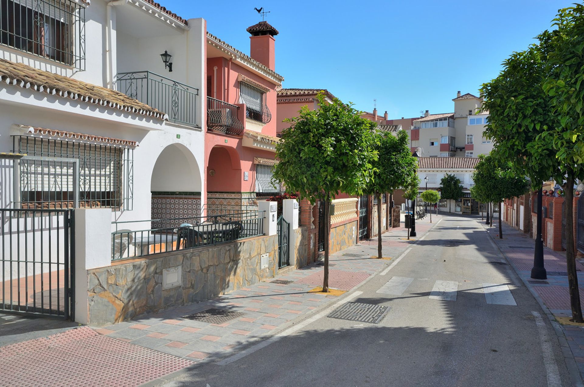 Terre dans Las Lagunas de Mijas, Andalucía 10717480