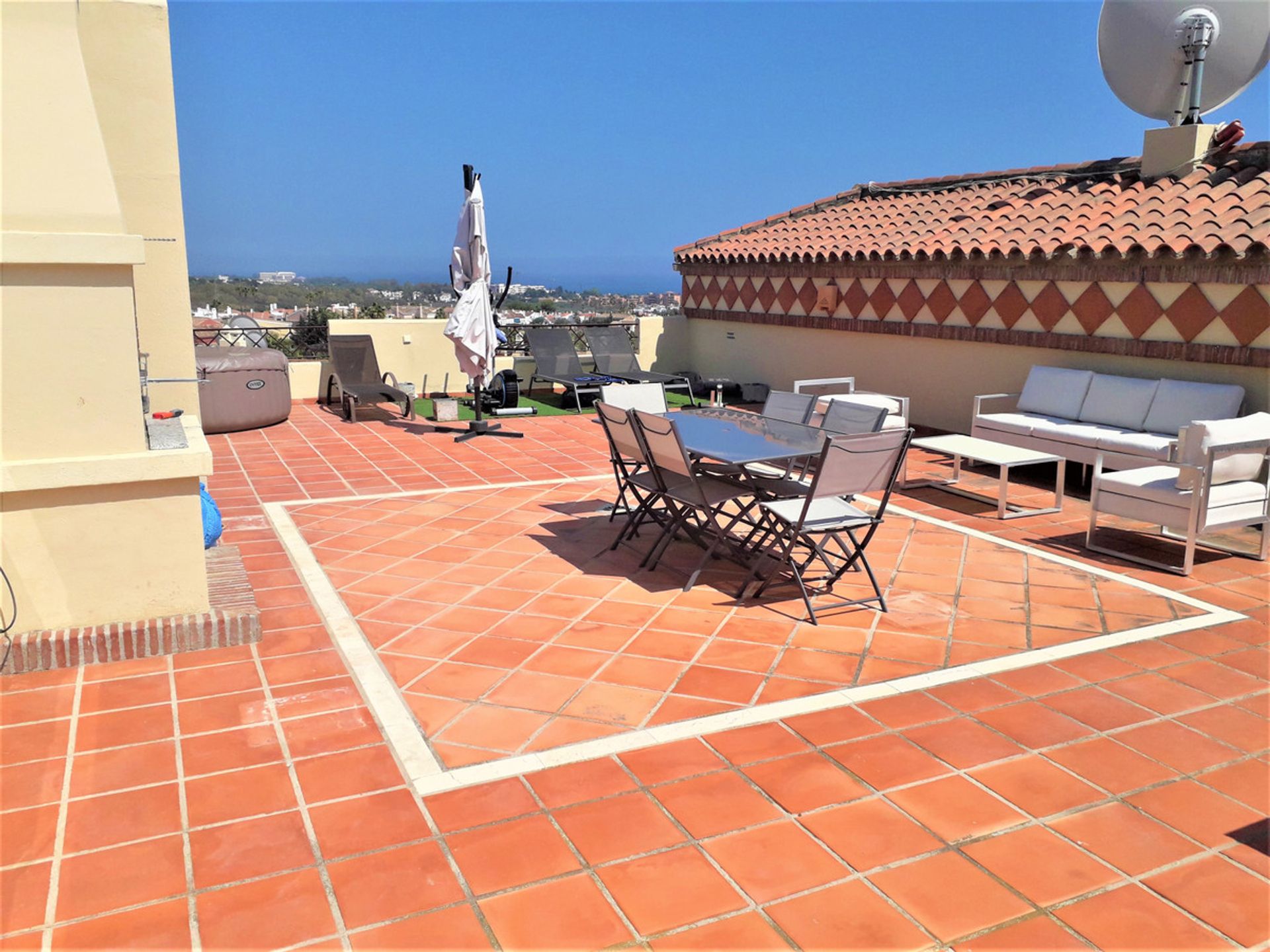 Condominio nel Estepona, Andalusia 10717542