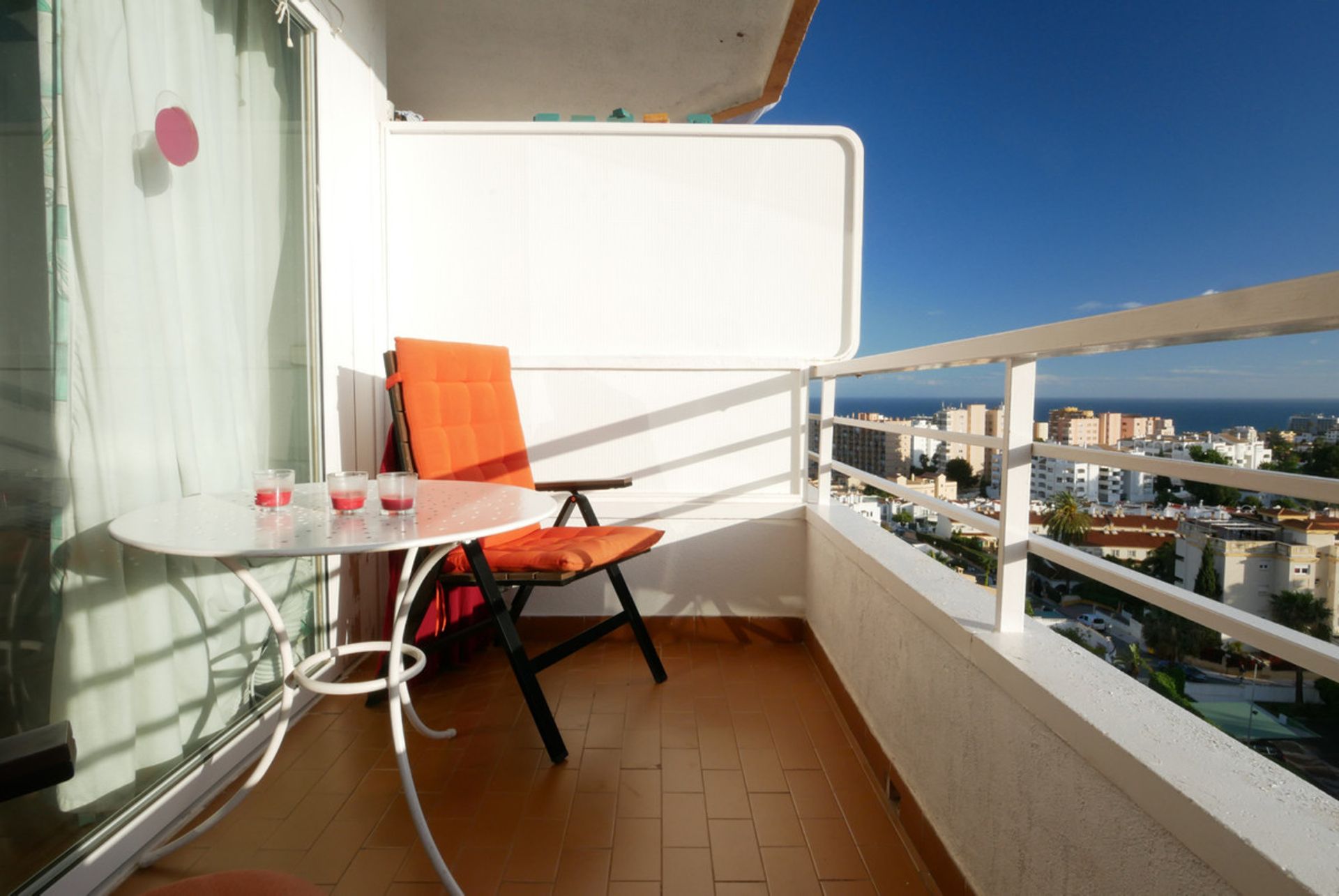 Condominium in Alhaurín de la Torre, Andalucía 10717687