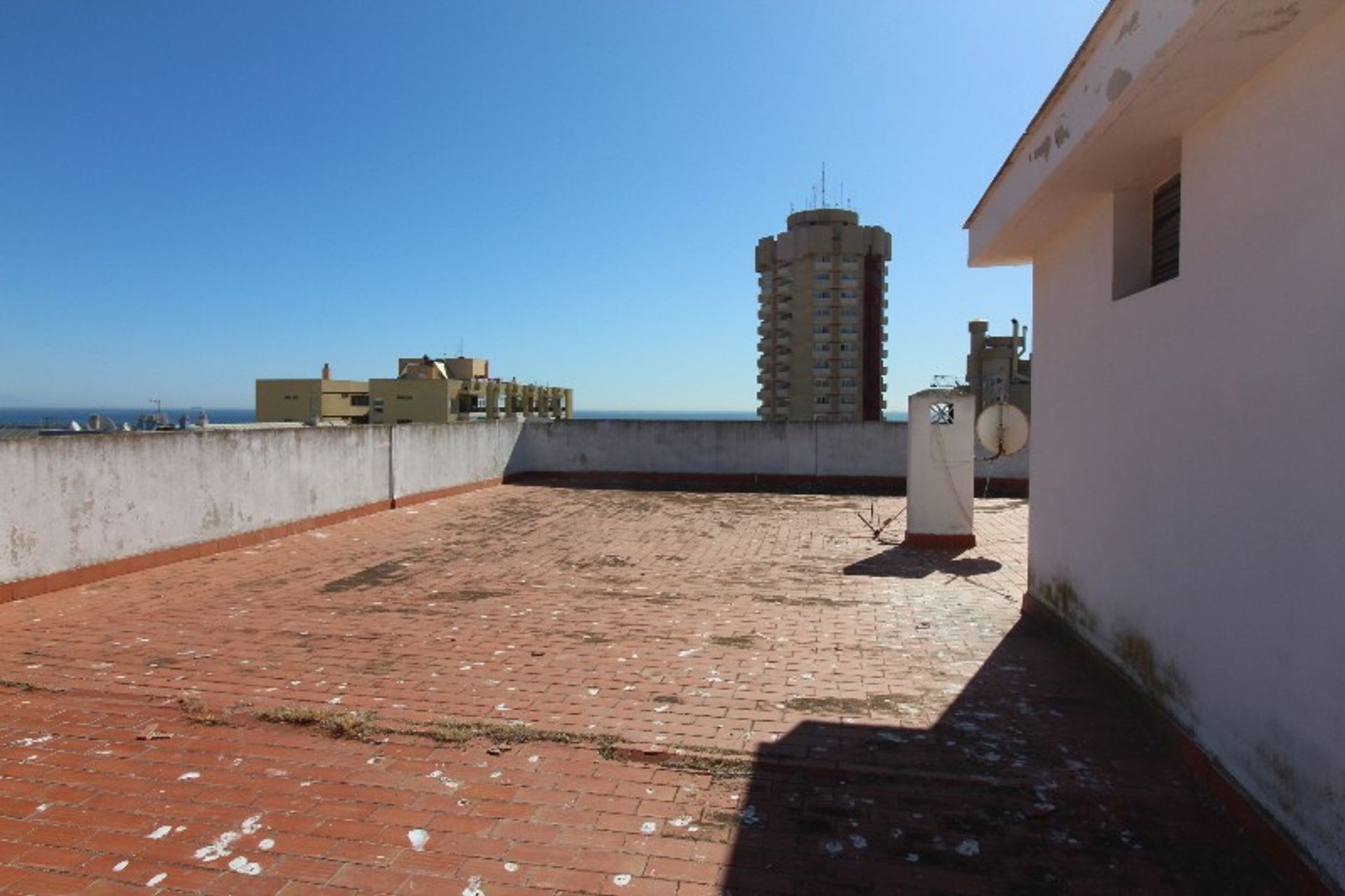 Condominium in Fuengirola, Andalusia 10717978