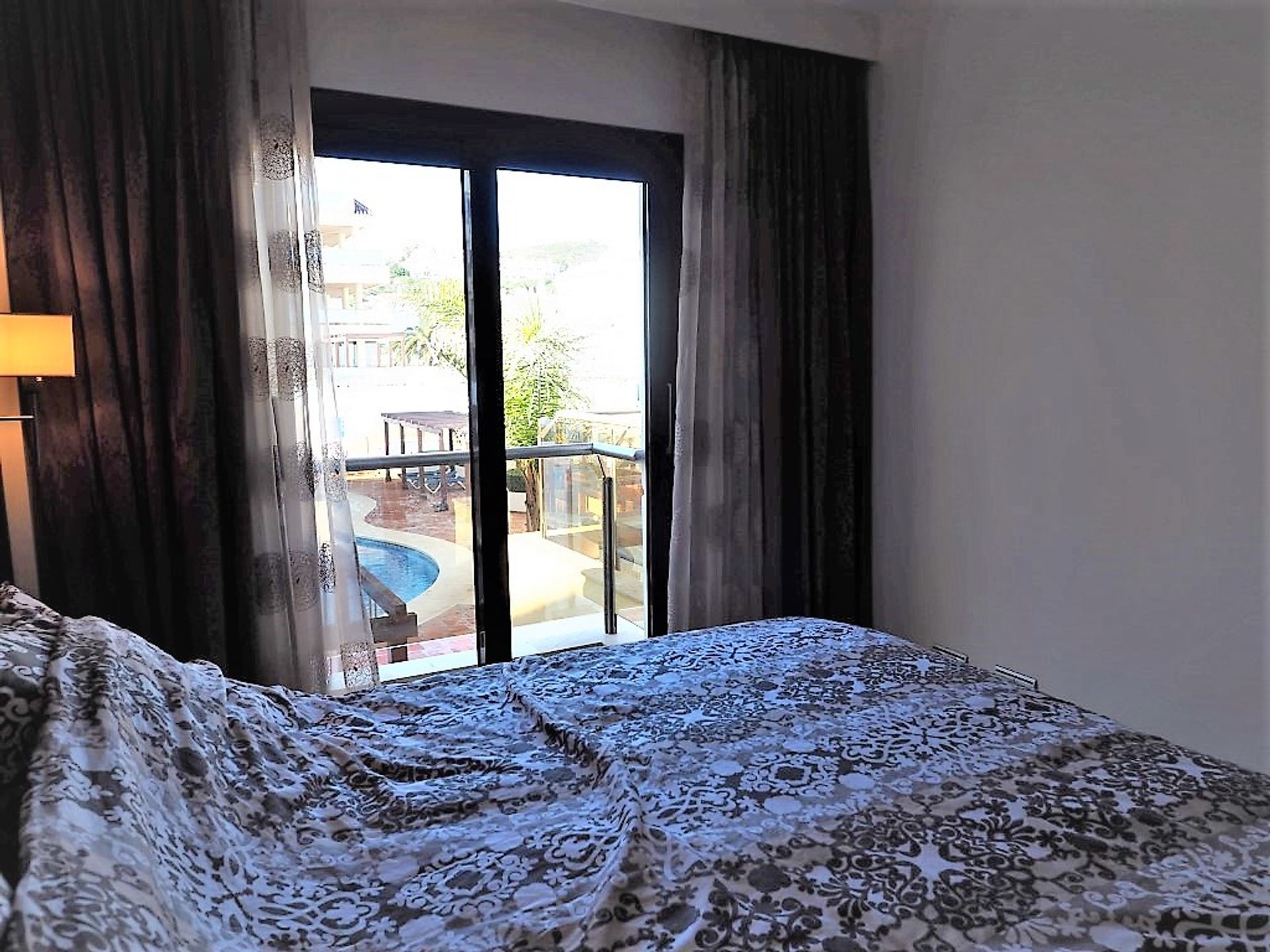 Condominio nel La Duquesa, Andalucía 10718079