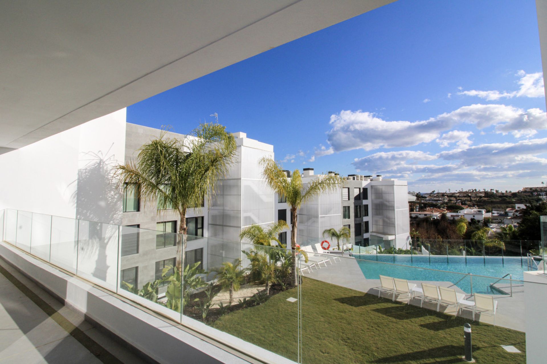 Condominio en Las Lagunas de Mijas, Andalucía 10718314