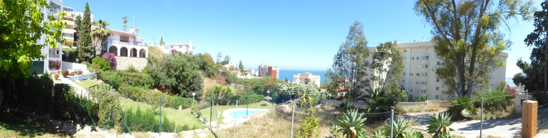 भूमि में Las Lagunas de Mijas, Andalucía 10718362