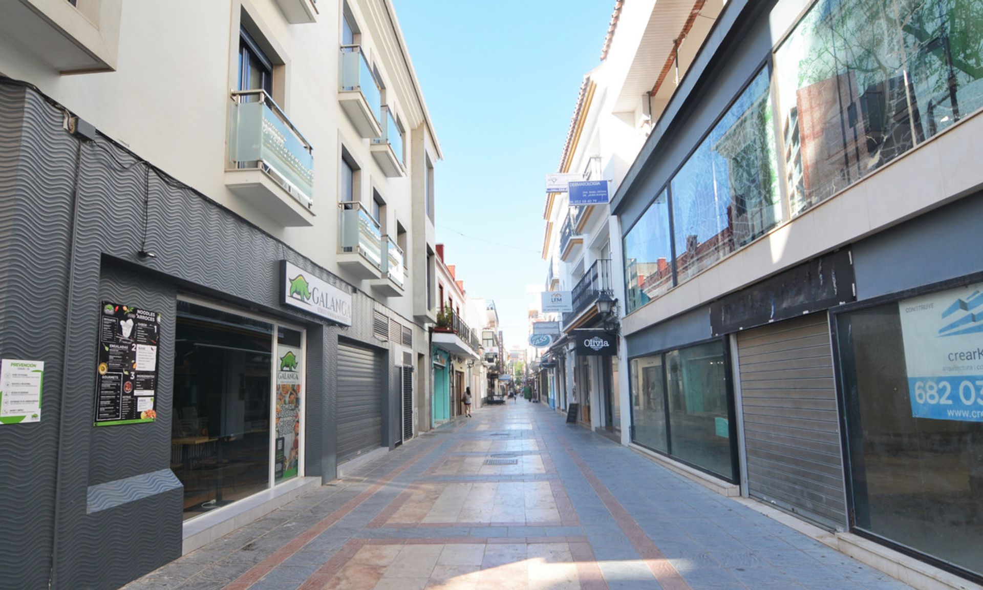 صناعي في Las Lagunas de Mijas, Andalucía 10718730