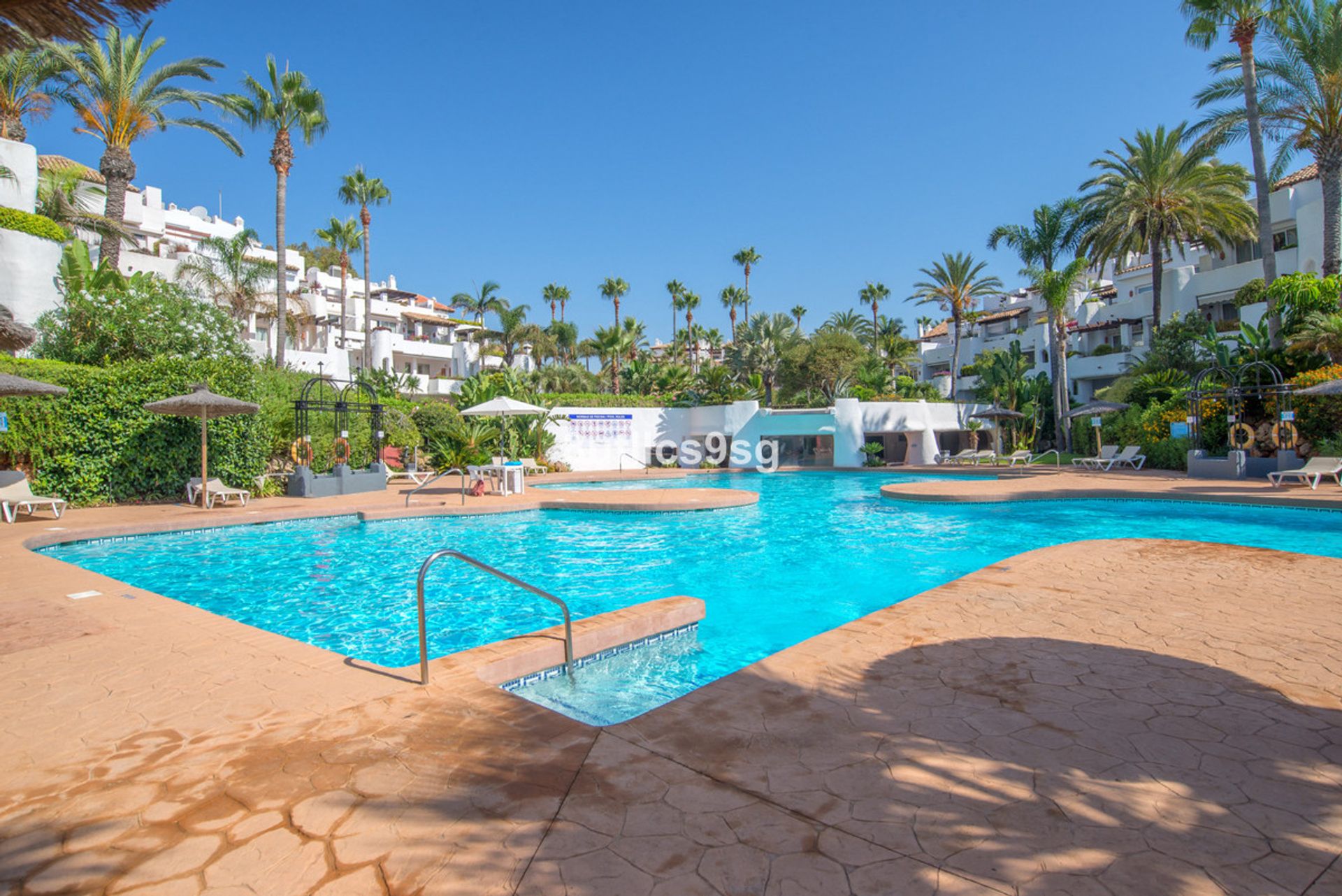 Кондоминиум в Marbella, Andalucía 10718980