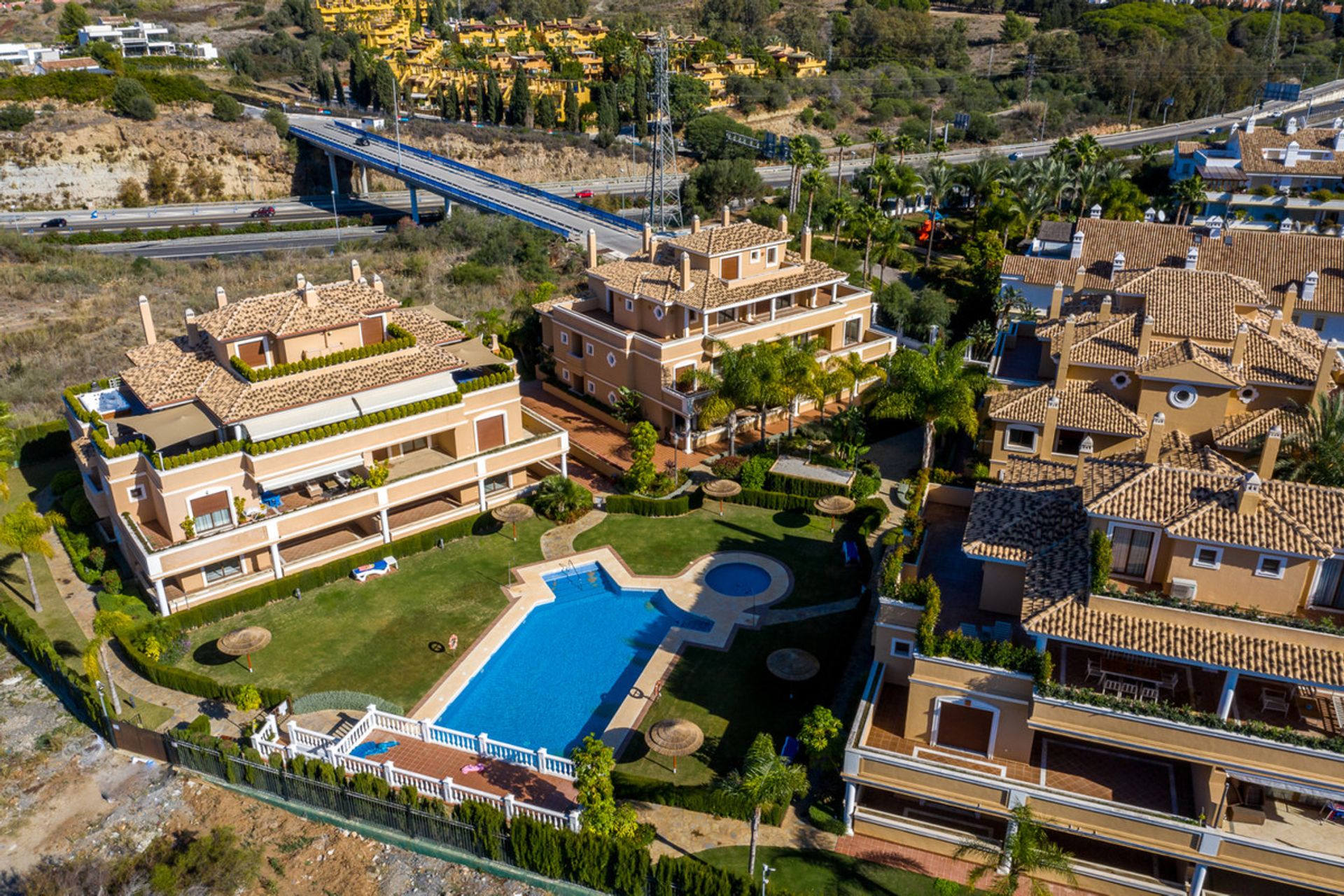 Condominium in El Angel, Andalusia 10719045