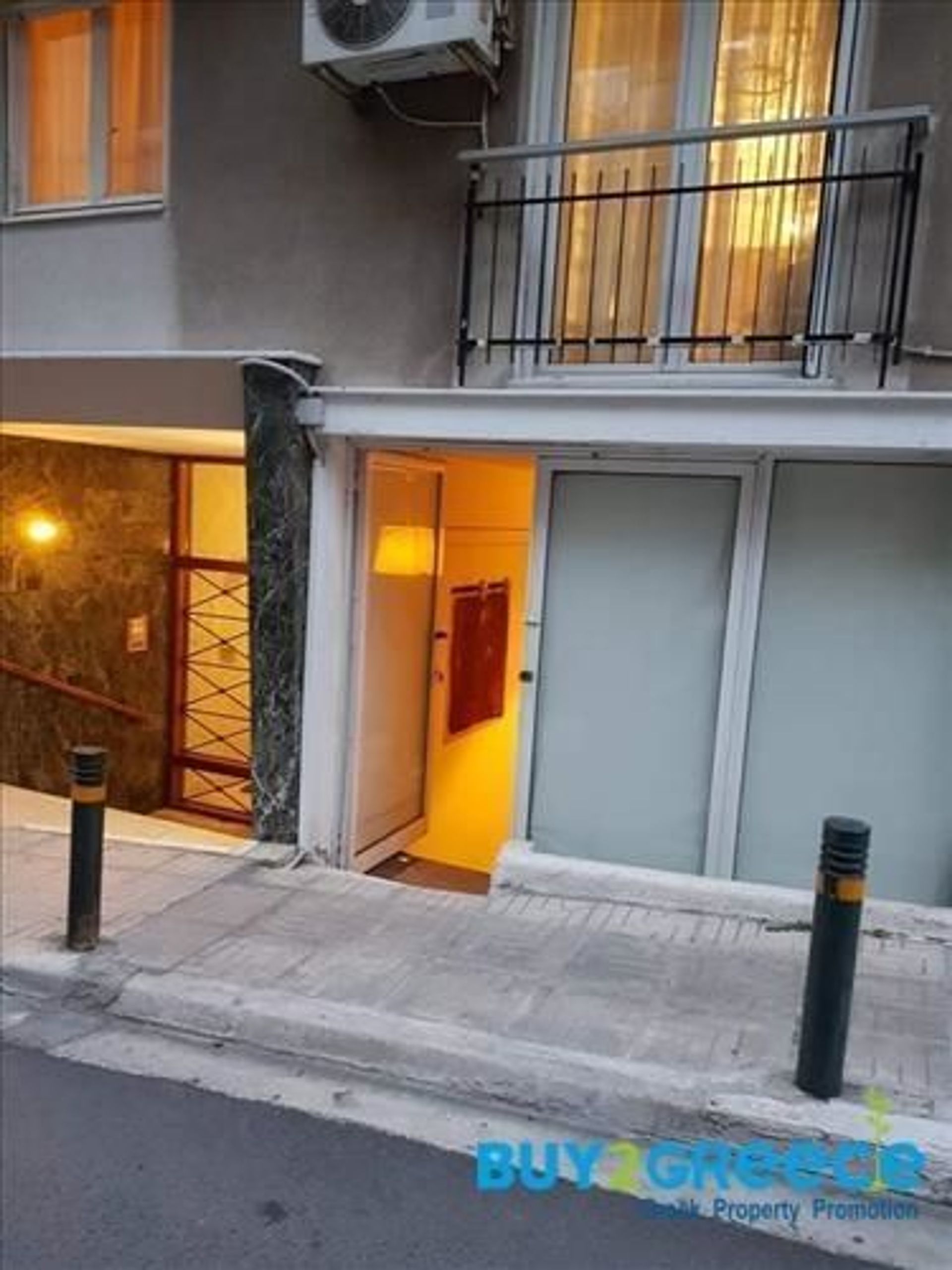 House in Pireas,  10719114