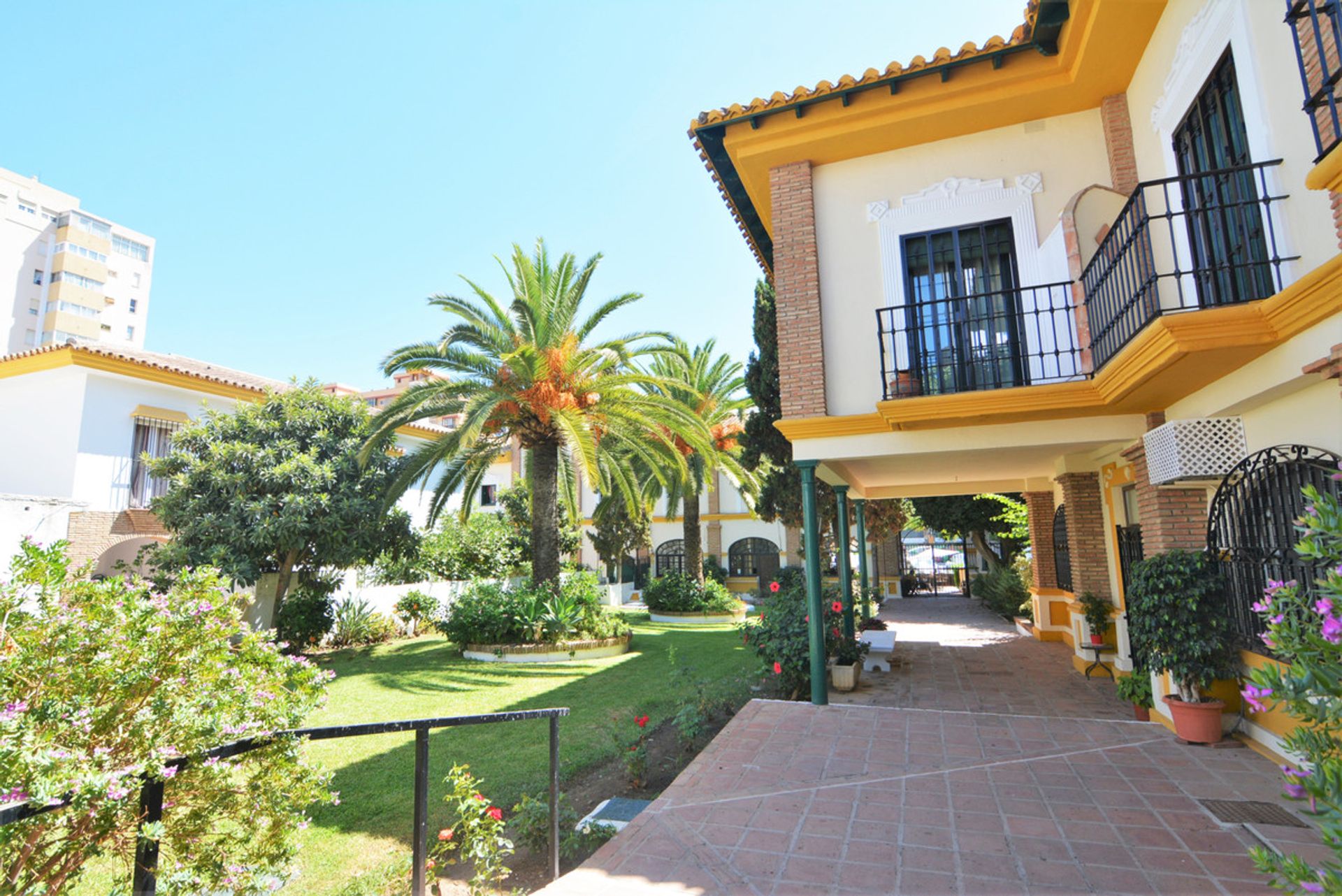 Condominio en Fuengirola, Andalucía 10719333