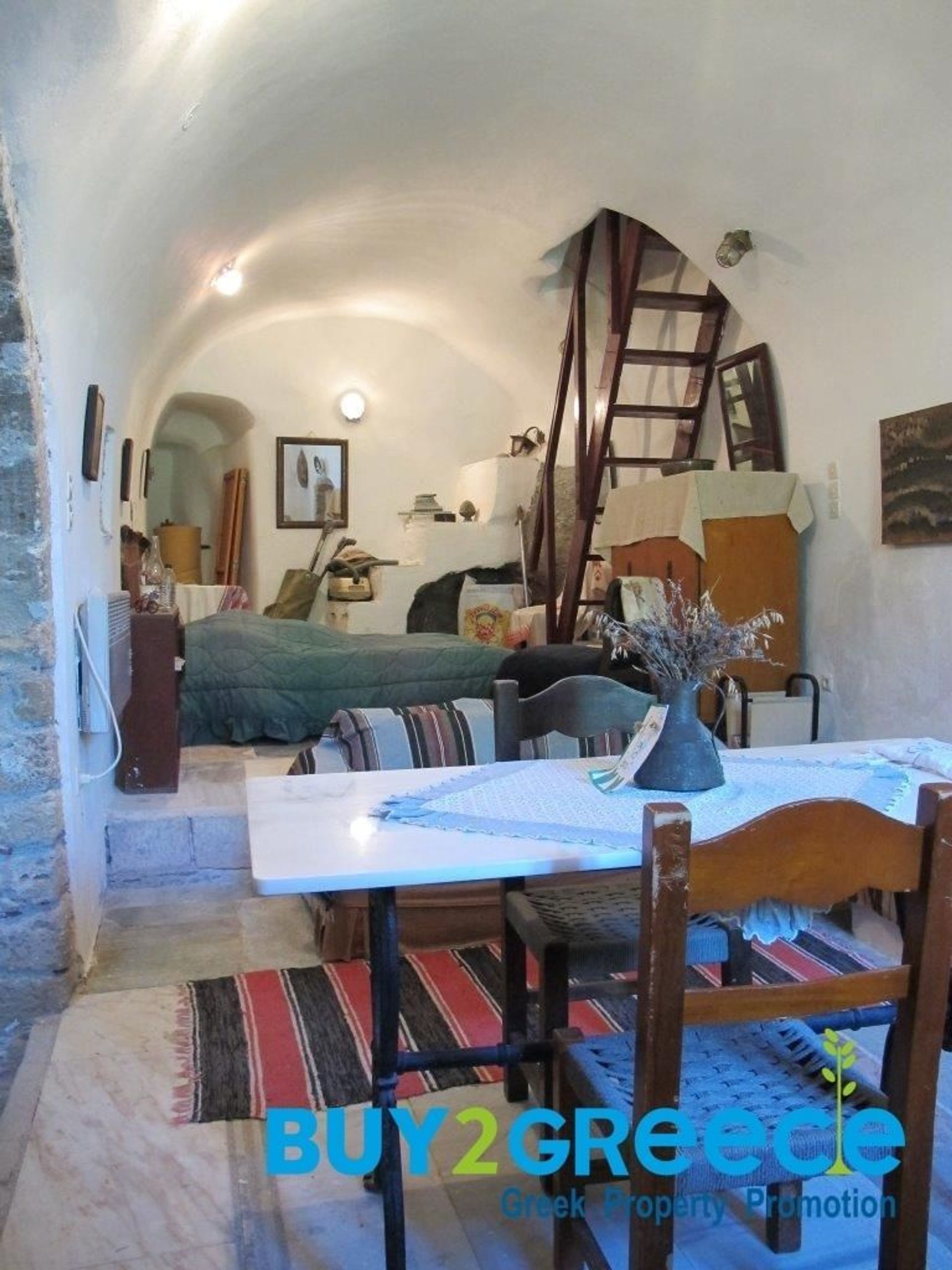 rumah dalam Monemvasia,  10719392